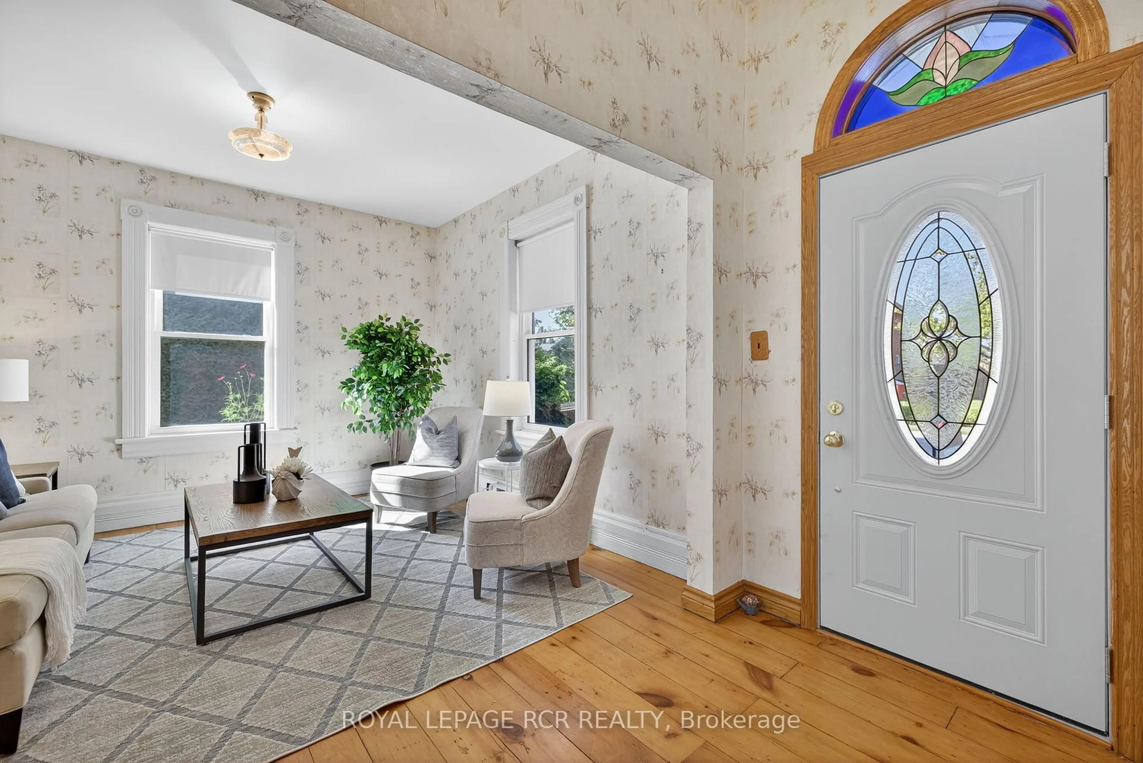 Indoor entryway for 7 Wallace Ave, Caledon Ontario L7E 0M5