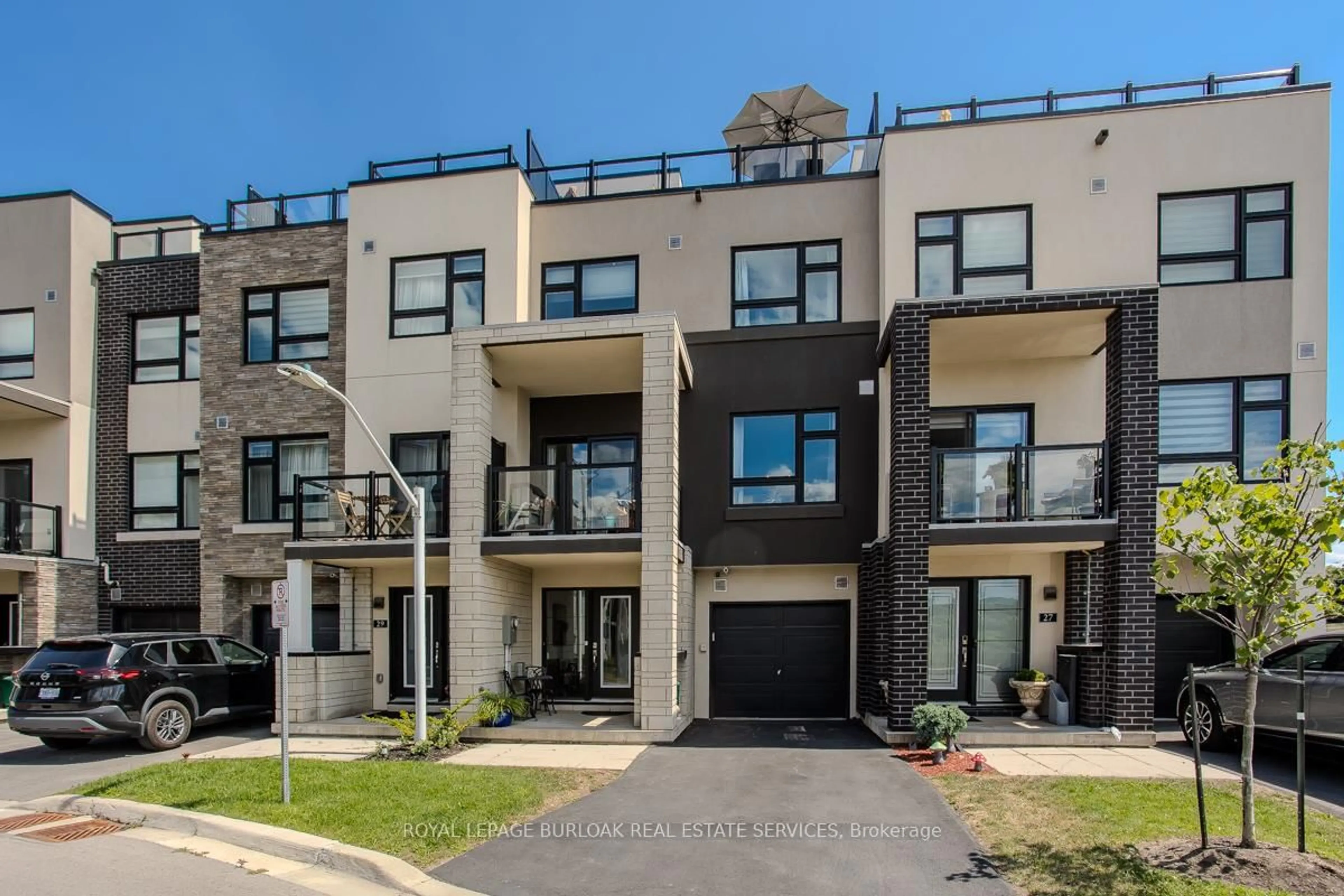 Home with brick exterior material, street for 1121 Cooke Blvd #28, Burlington Ontario L7T 0C3