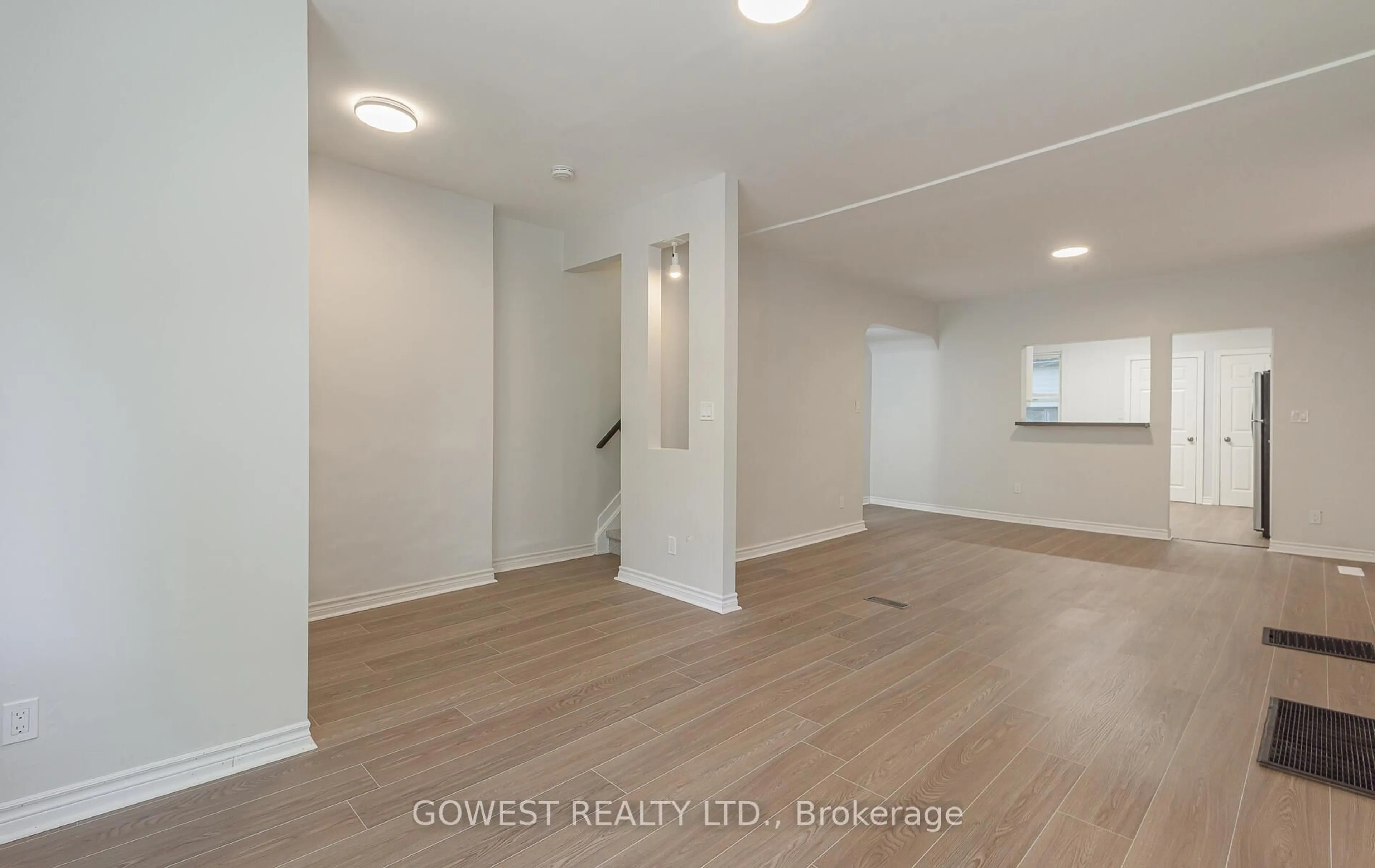 A pic of a room for 199 Indian Grve, Toronto Ontario M6P 2H4