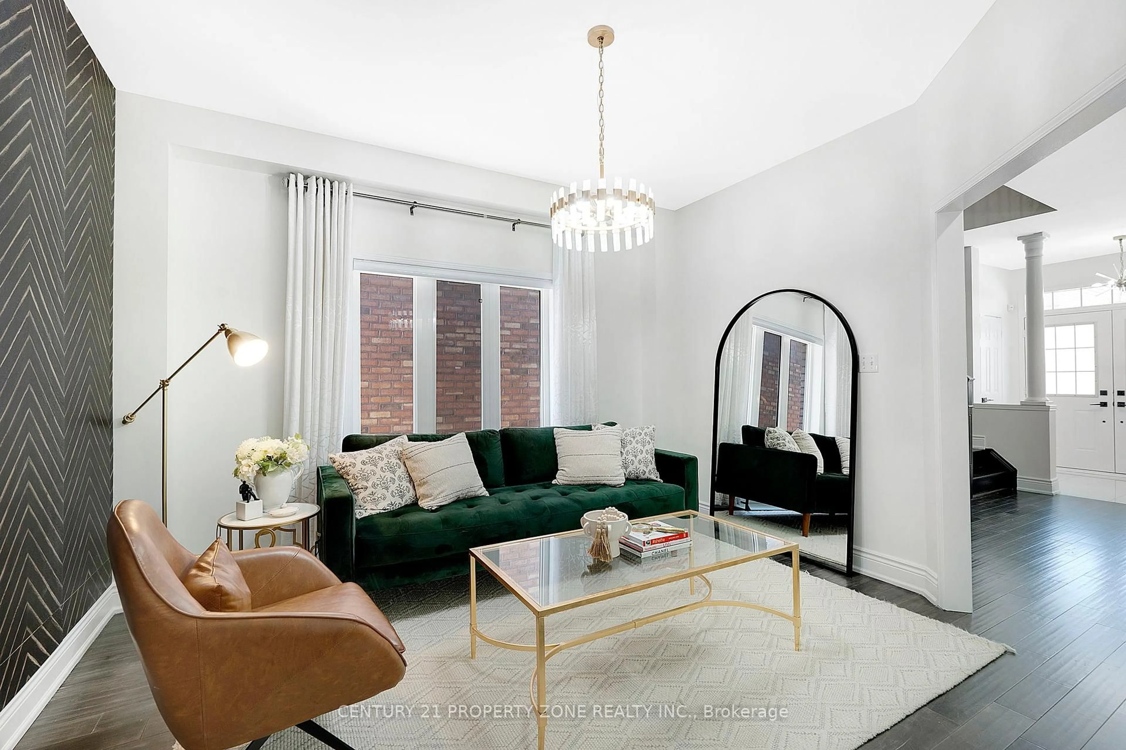 Living room with furniture, unknown for 12 Ledgerock Rd, Brampton Ontario L6P 2L7