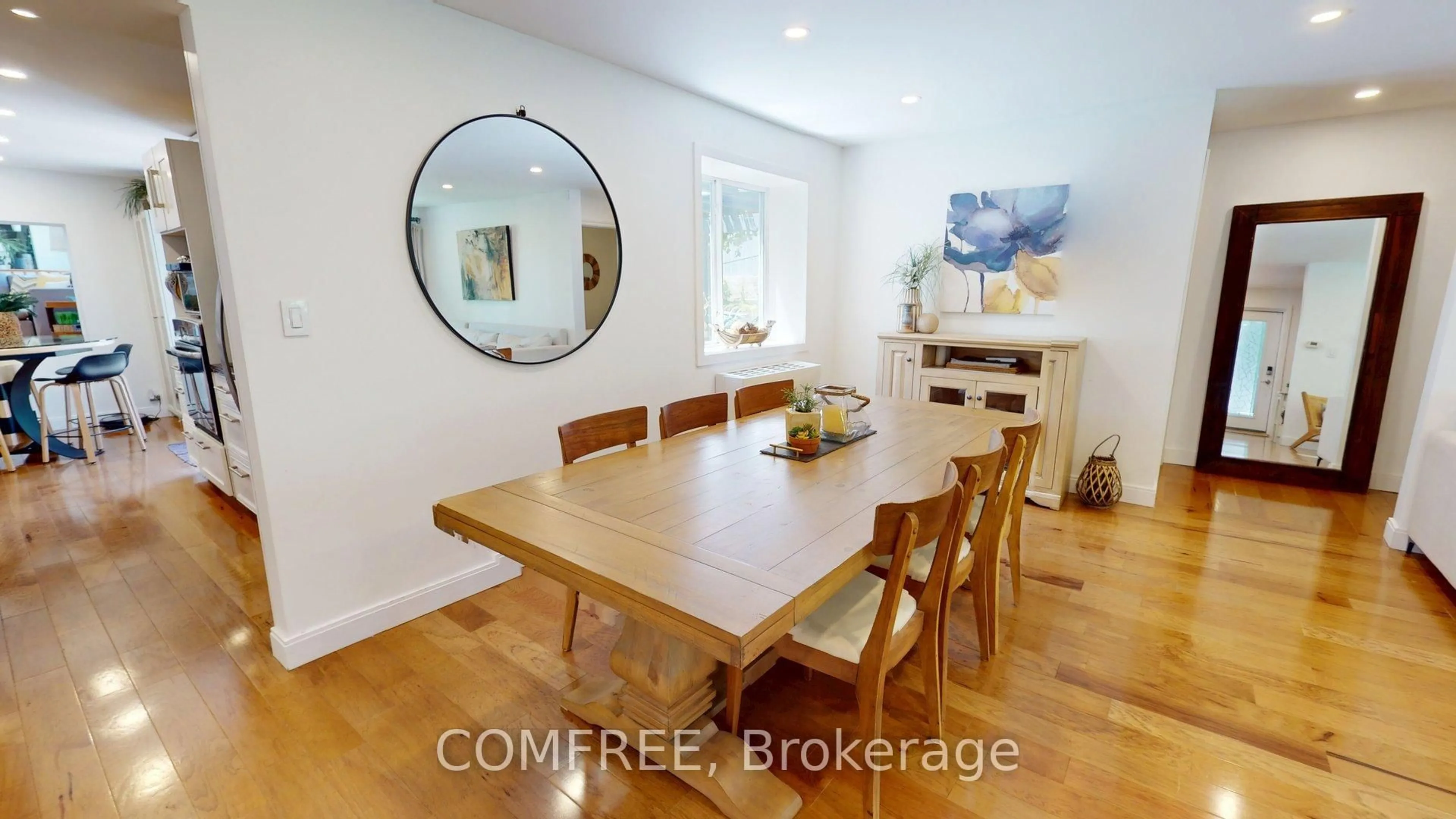 Dining room, wood/laminate floor for 11022 Fifth Line, Milton Ontario N0B 2K0