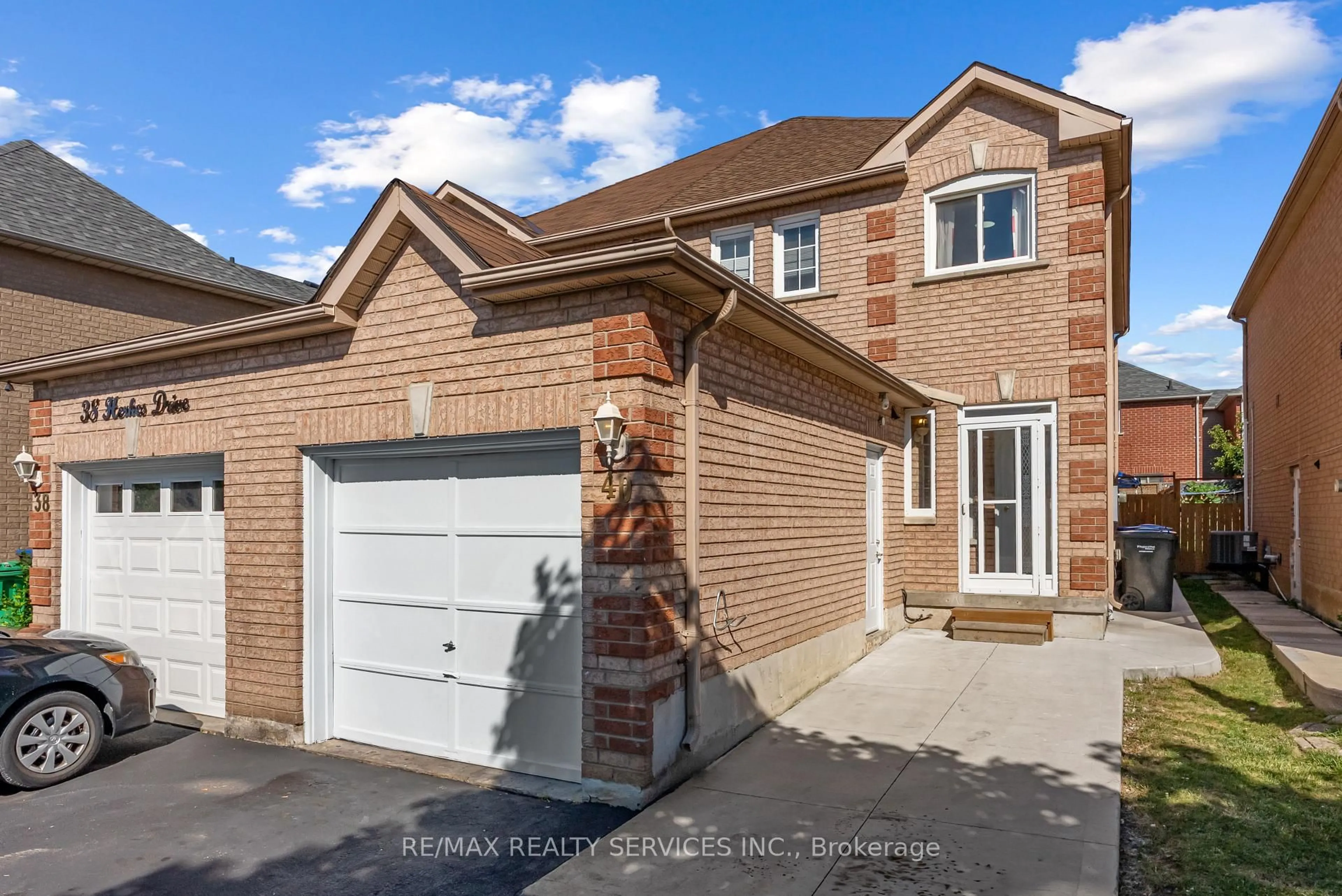 Home with brick exterior material, street for 40 Herkes Dr, Brampton Ontario L6Y 5B2
