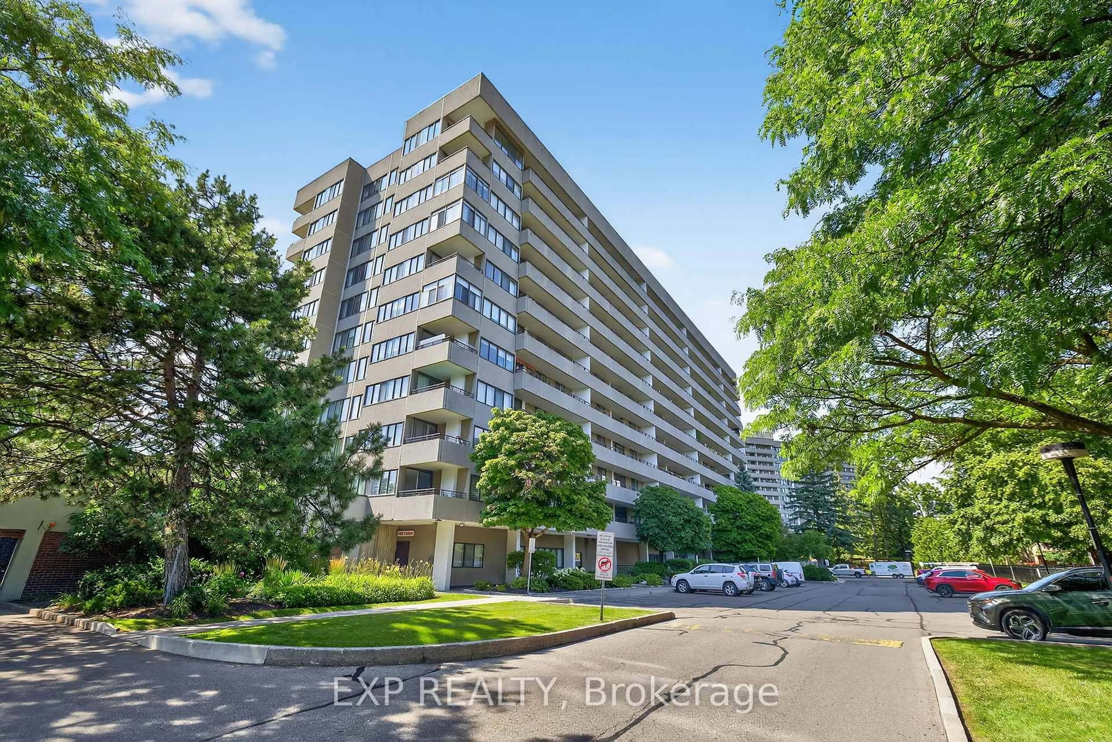 A pic from outside/outdoor area/front of a property/back of a property/a pic from drone, unknown for 1320 Mississauga Valley Blvd #712, Mississauga Ontario L5A 3S8