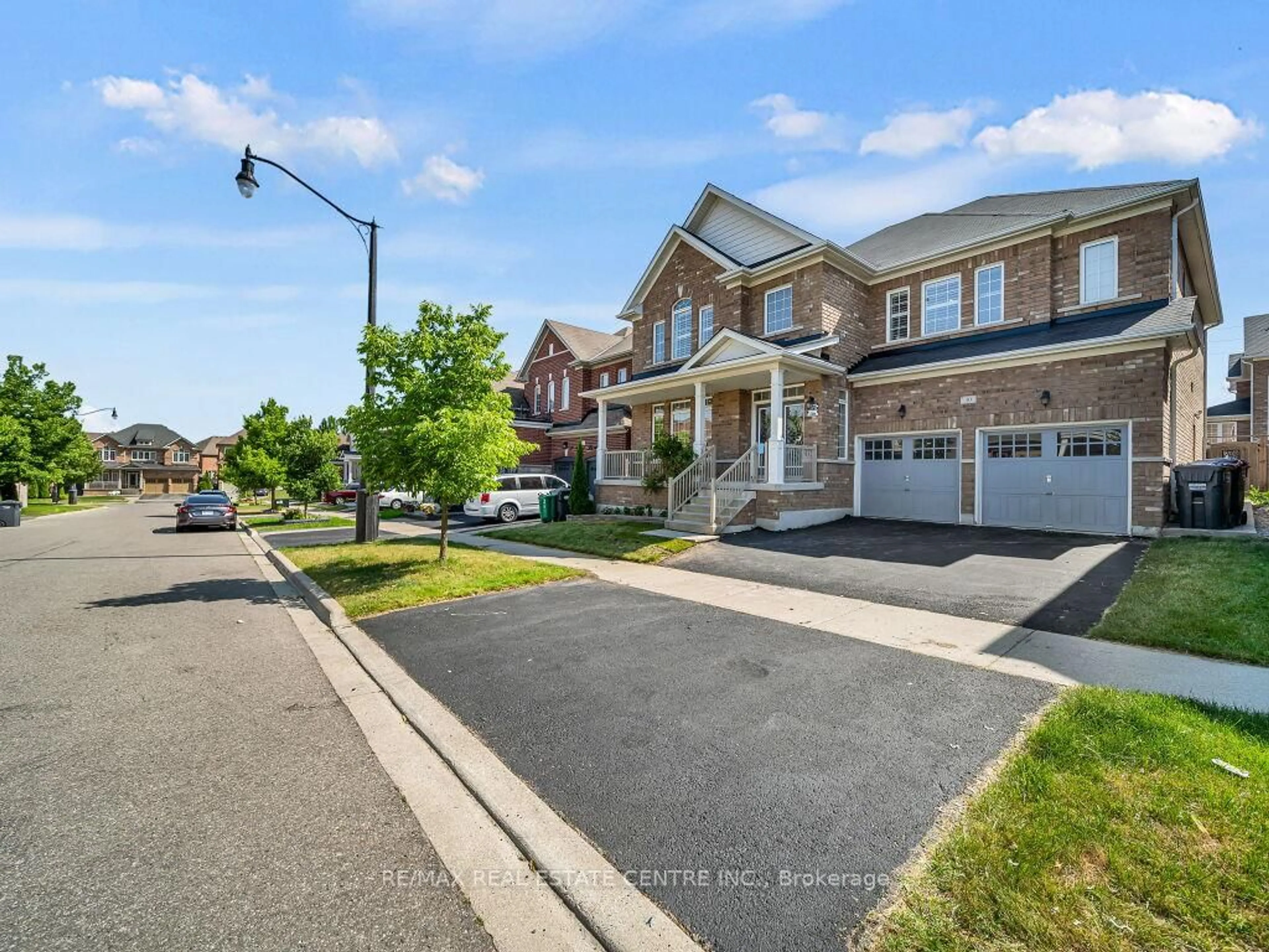 Unknown for 10 Vidal Rd, Brampton Ontario L6Y 2X7