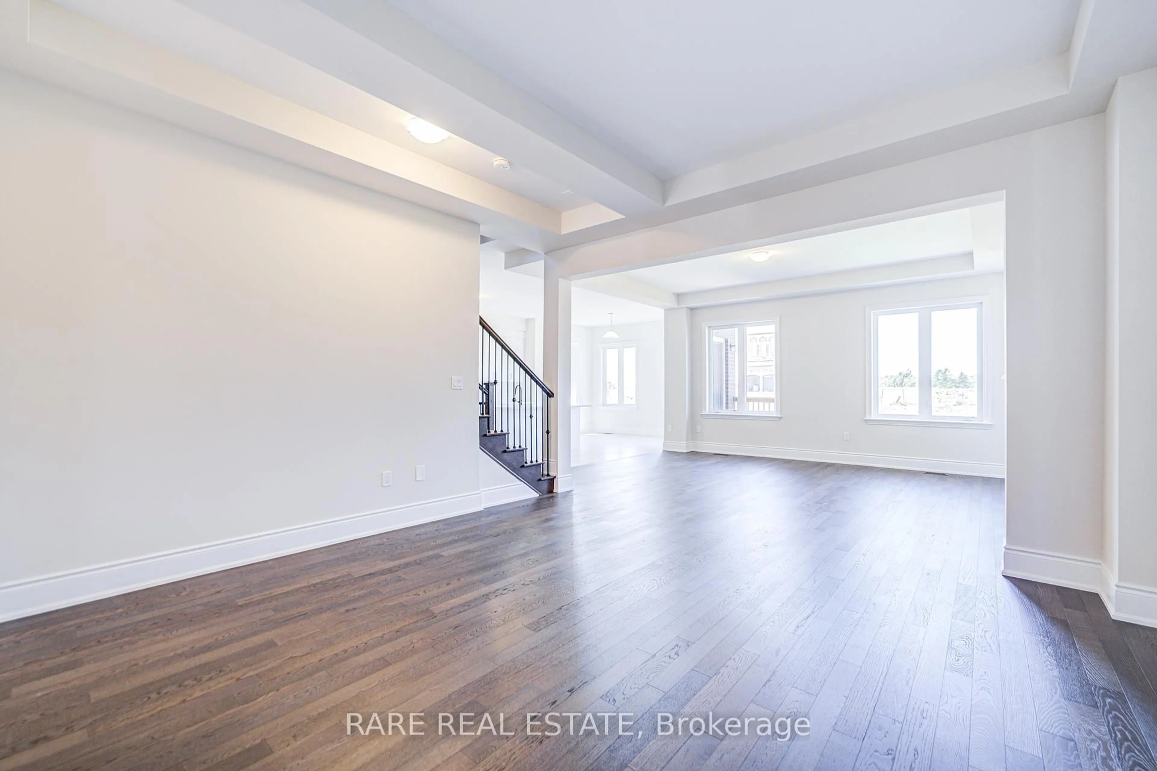 A pic of a room for 3277 Dove Dr, Oakville Ontario L6H 3W9