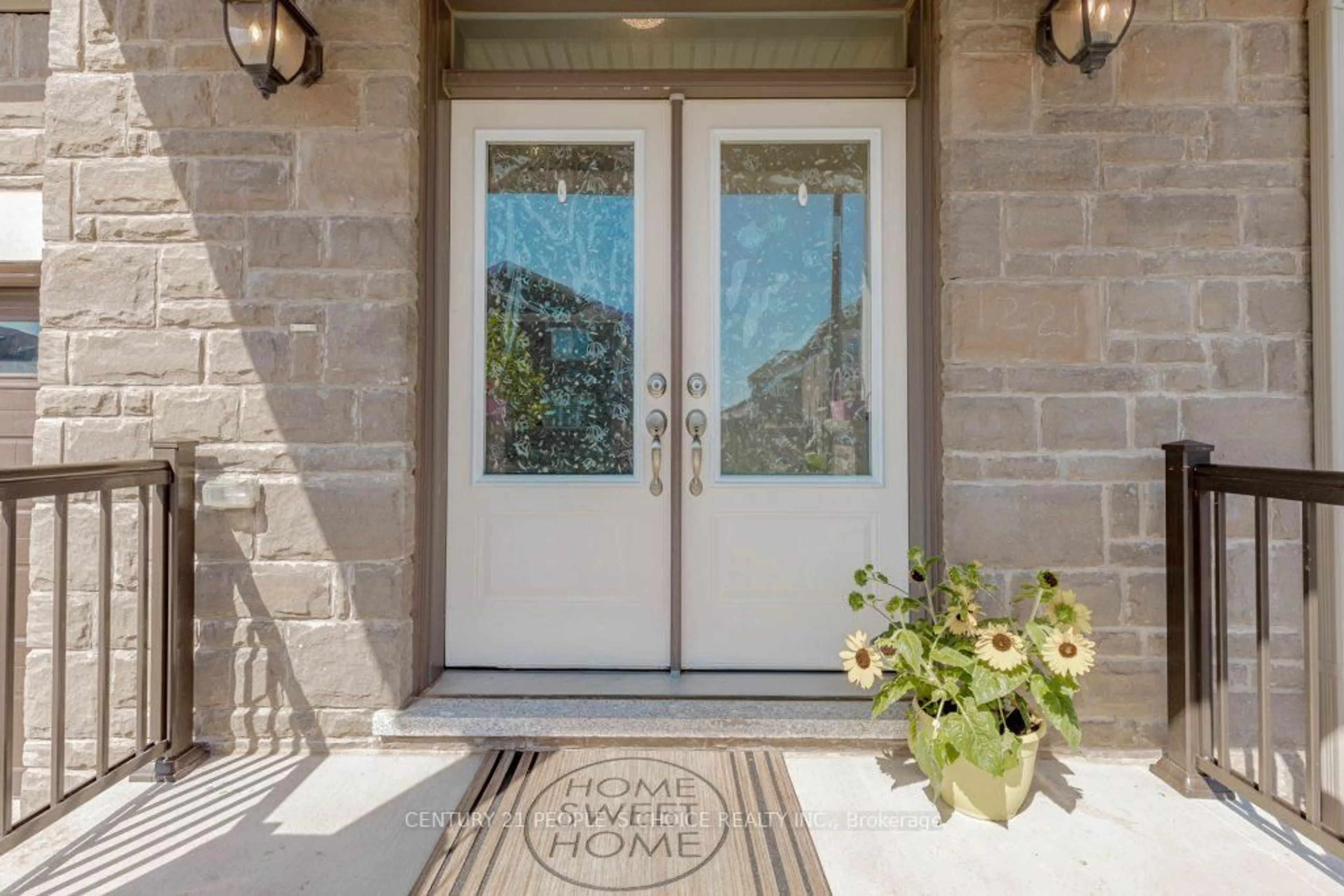 Indoor entryway for 1221 Hazel Way, Milton Ontario L9T 2X5