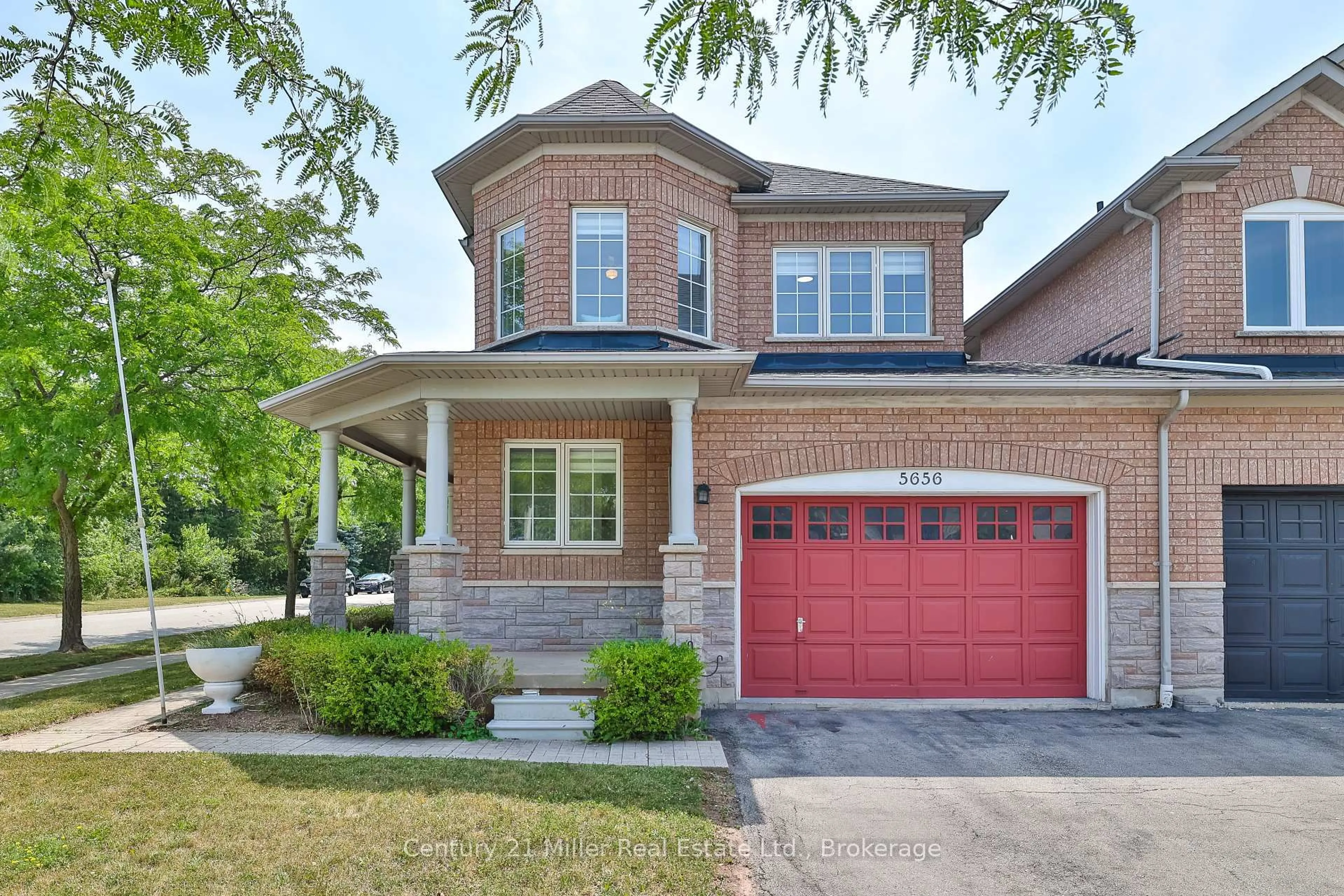 Home with brick exterior material, street for 5656 Adele Rd, Burlington Ontario L7L 6X2