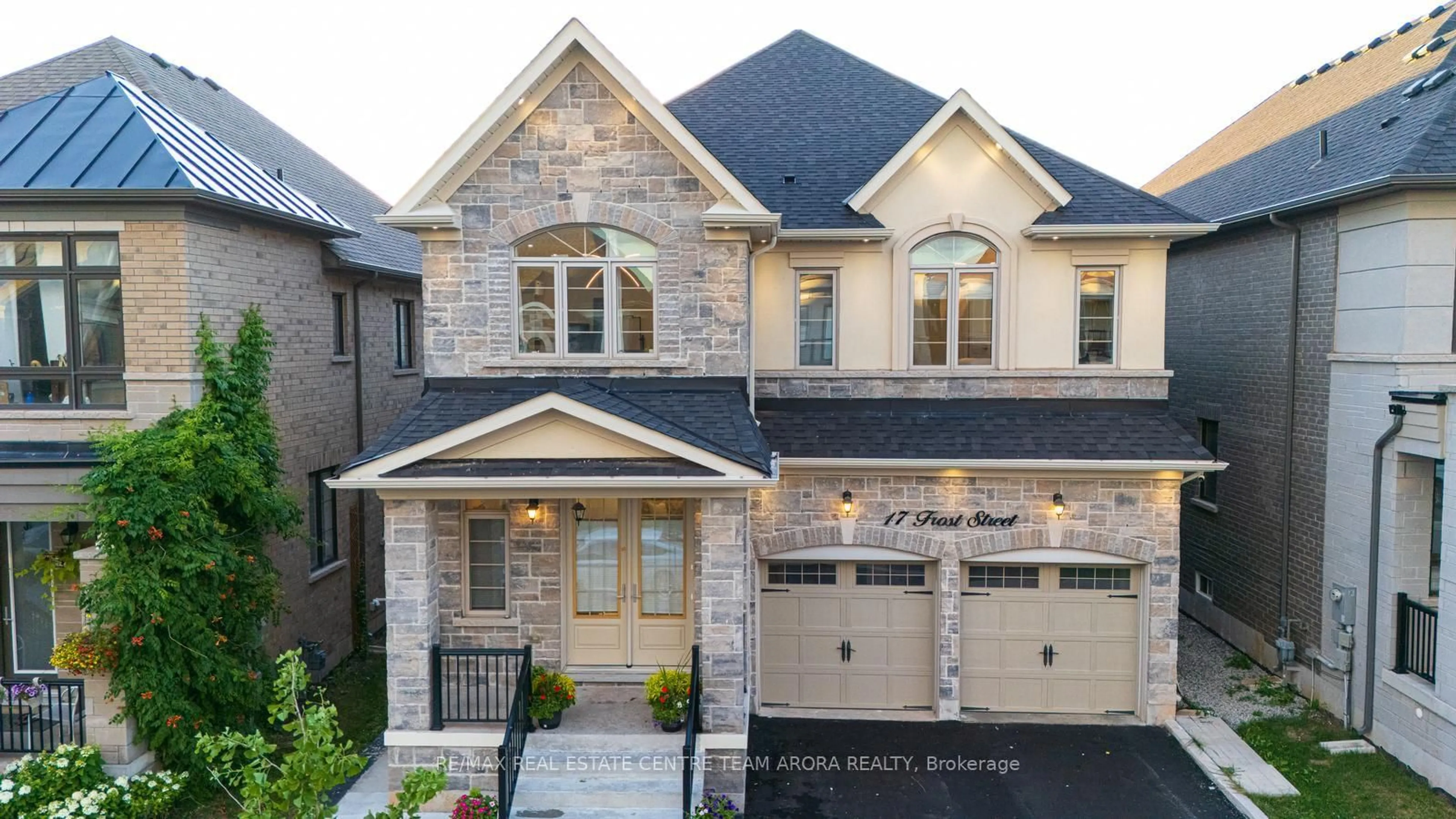Home with brick exterior material, street for 17 Frost St, Brampton Ontario L6X 5R3