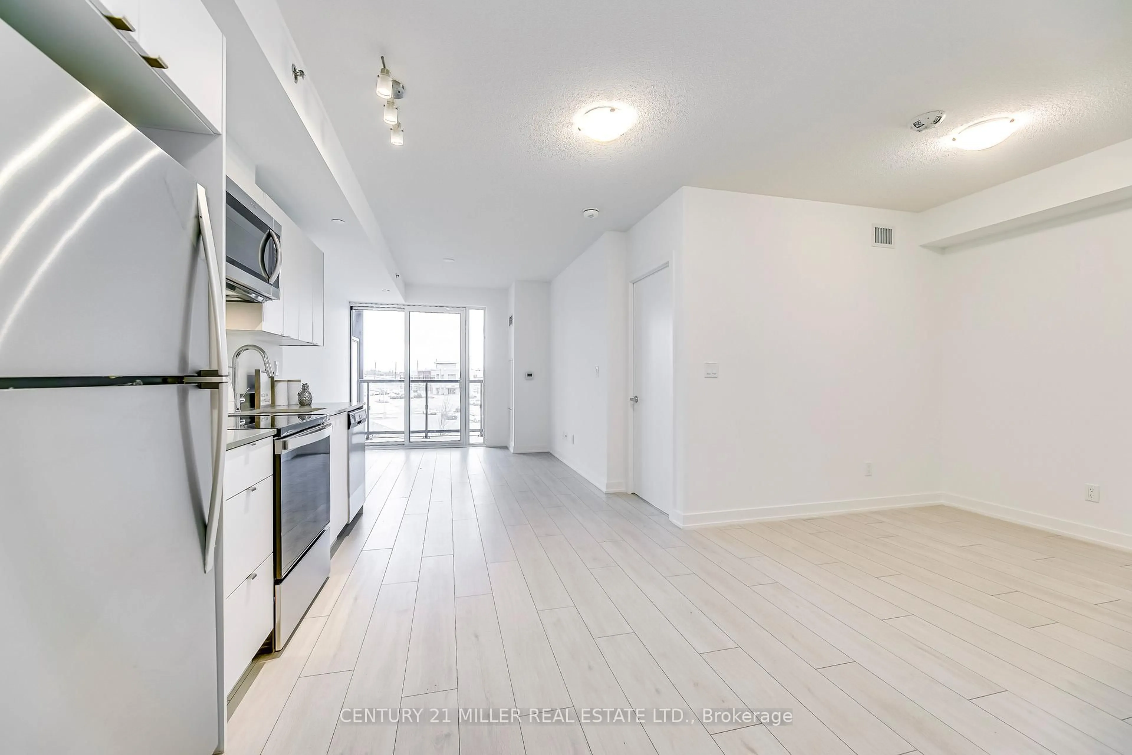 Open concept kitchen, unknown for 3210 DAKOTA Common #A313, Burlington Ontario L7M 2A8