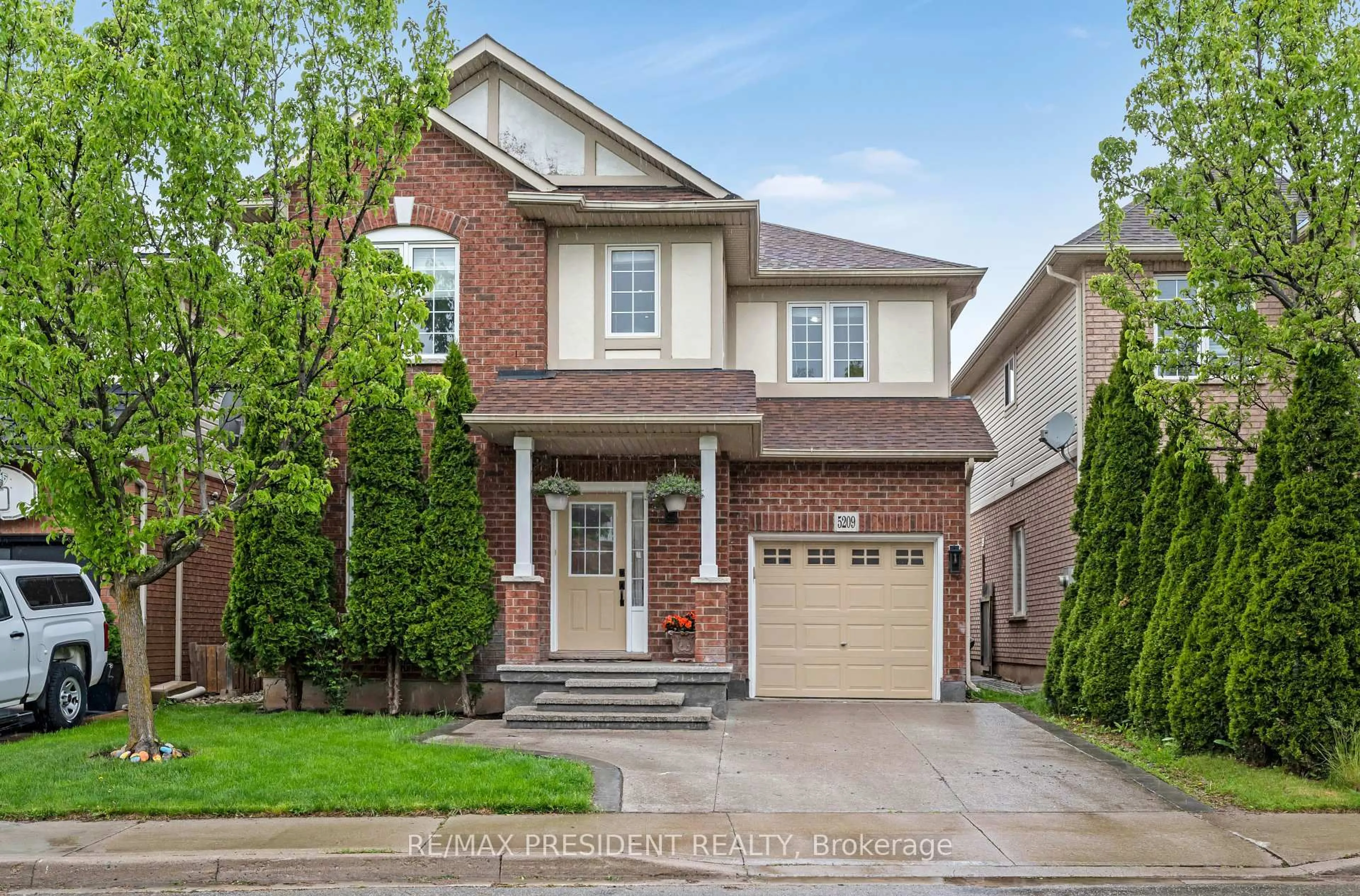 Home with brick exterior material, street for 5209 Danielle Dr, Burlington Ontario L7L 7L1