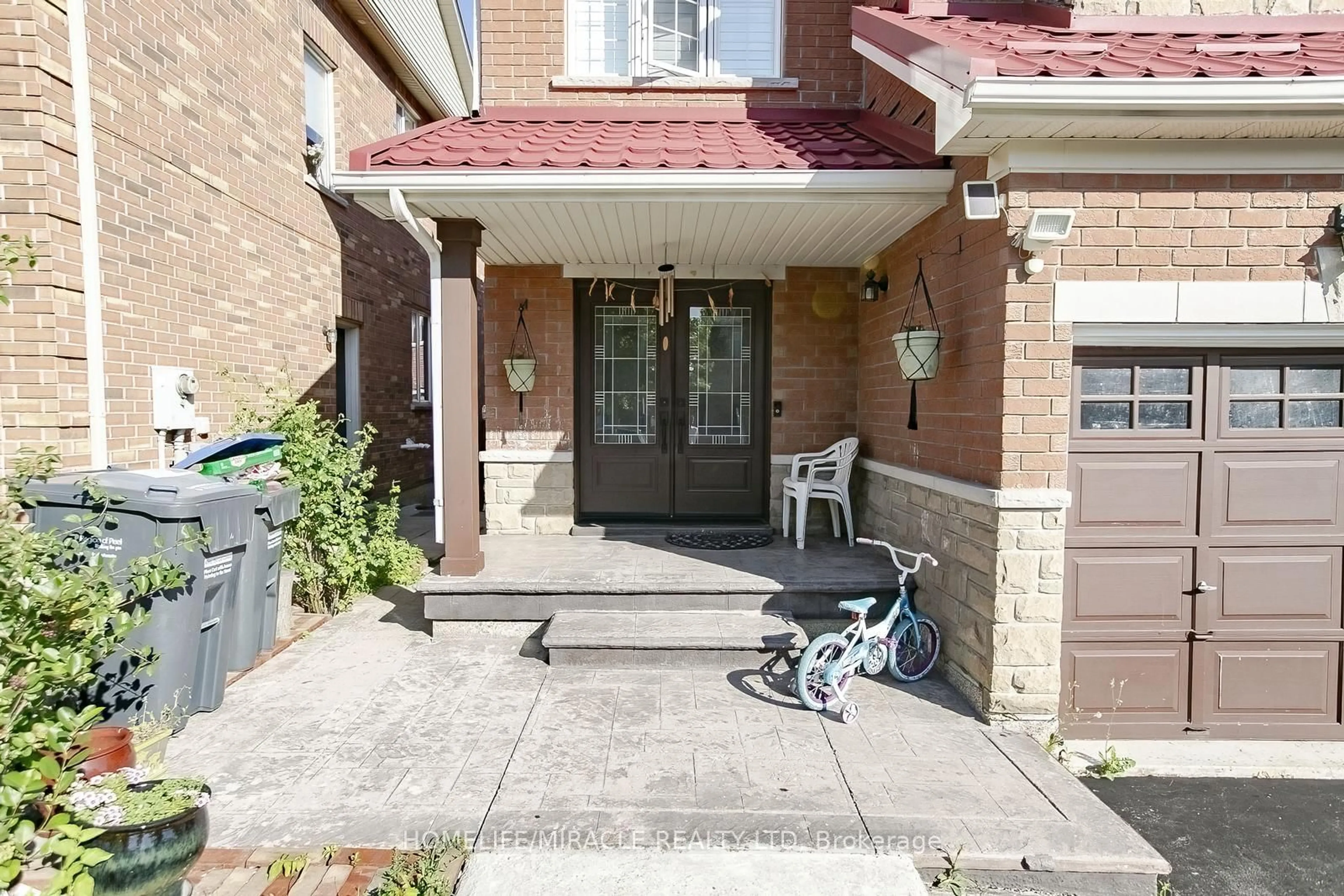 Unknown for 20 Oblate Cres, Brampton Ontario L6Y 0K2