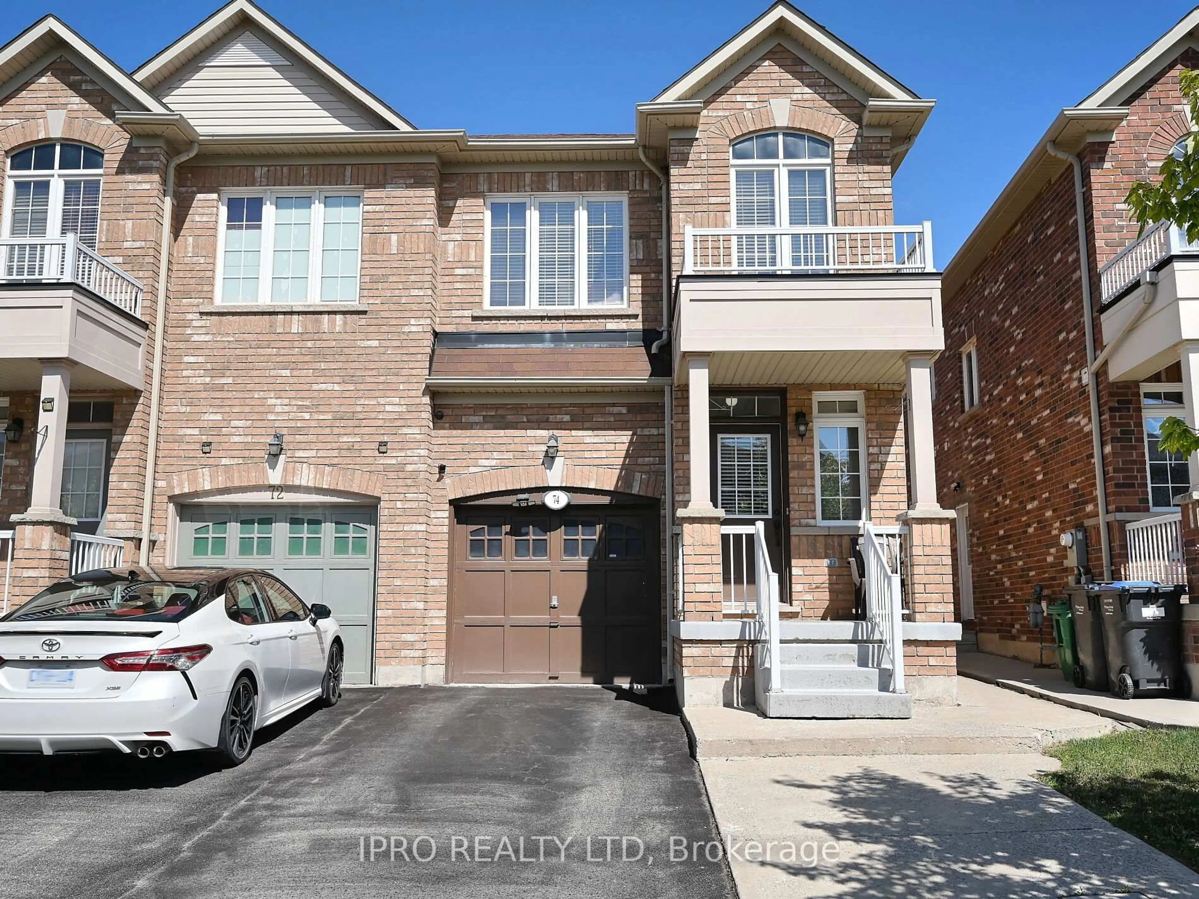 Home with brick exterior material, street for 74 Crumlin Cres, Brampton Ontario L6X 0Y3