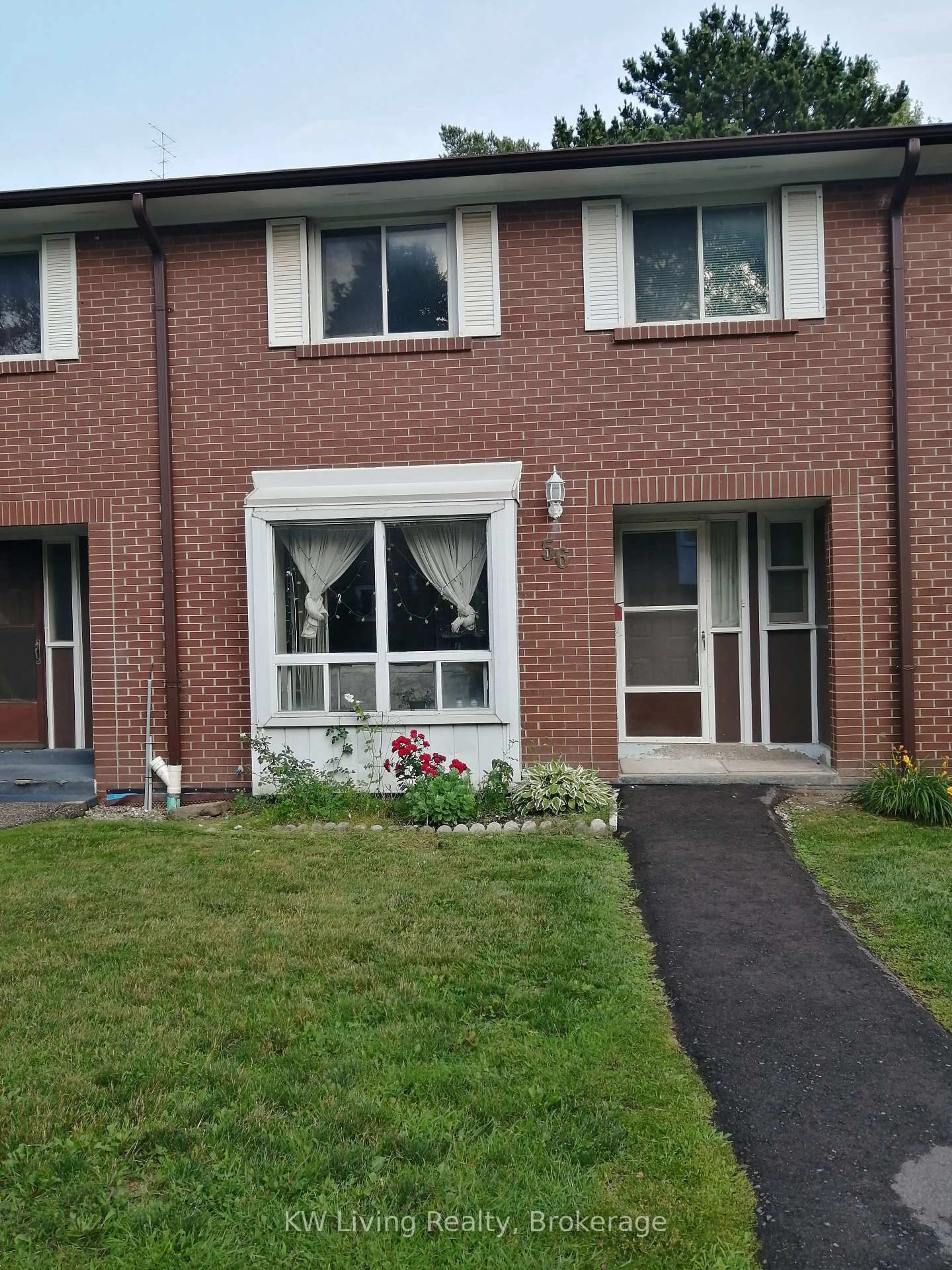 Home with brick exterior material, street for 3065 Lenester Dr #56, Mississauga Ontario L5C 2B8