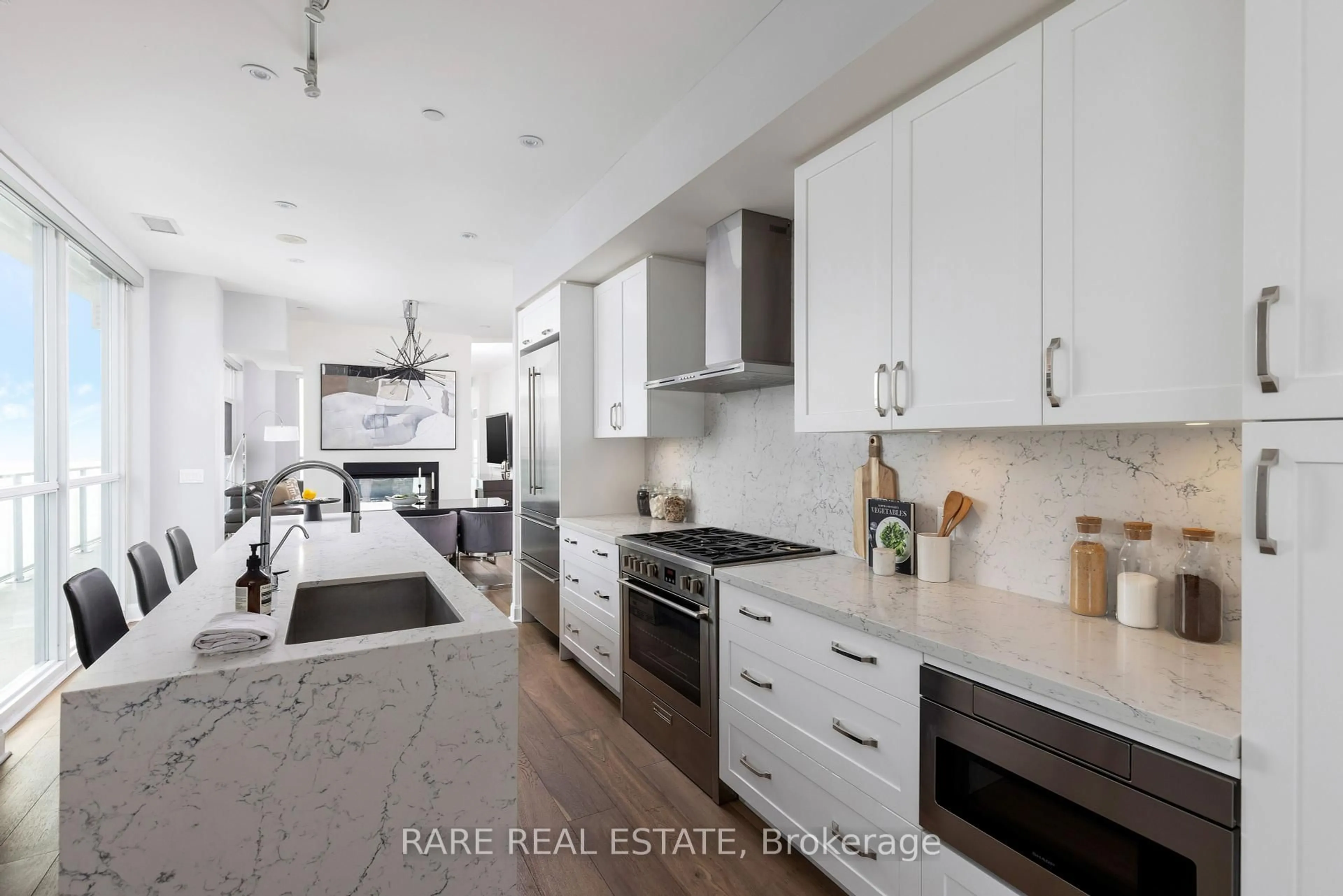 Contemporary kitchen, unknown for 33 Shore Breeze Dr #UPH4103, Toronto Ontario M8V 0G1