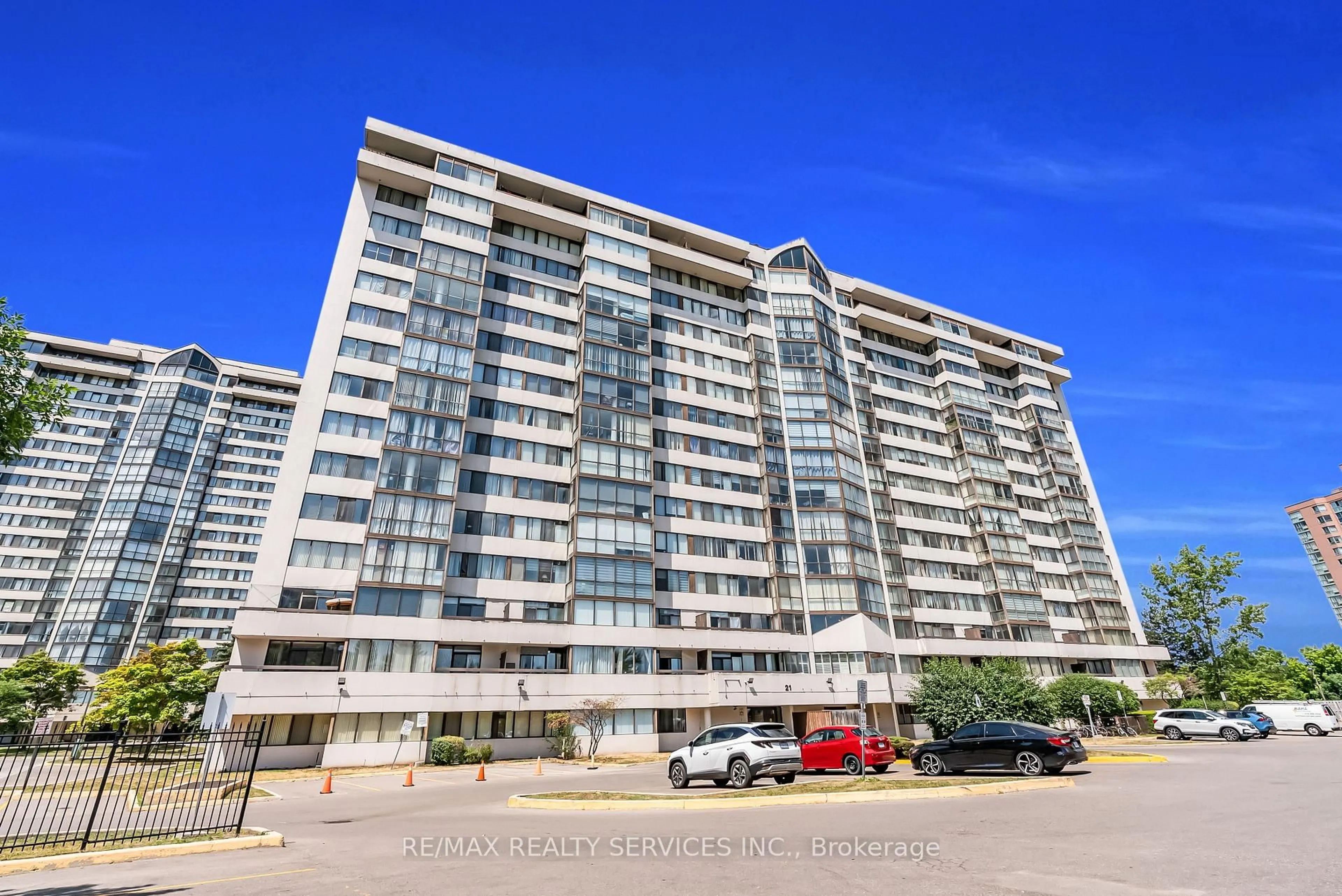 Unknown for 21 Markbrook Lane #306, Toronto Ontario M9V 5E4
