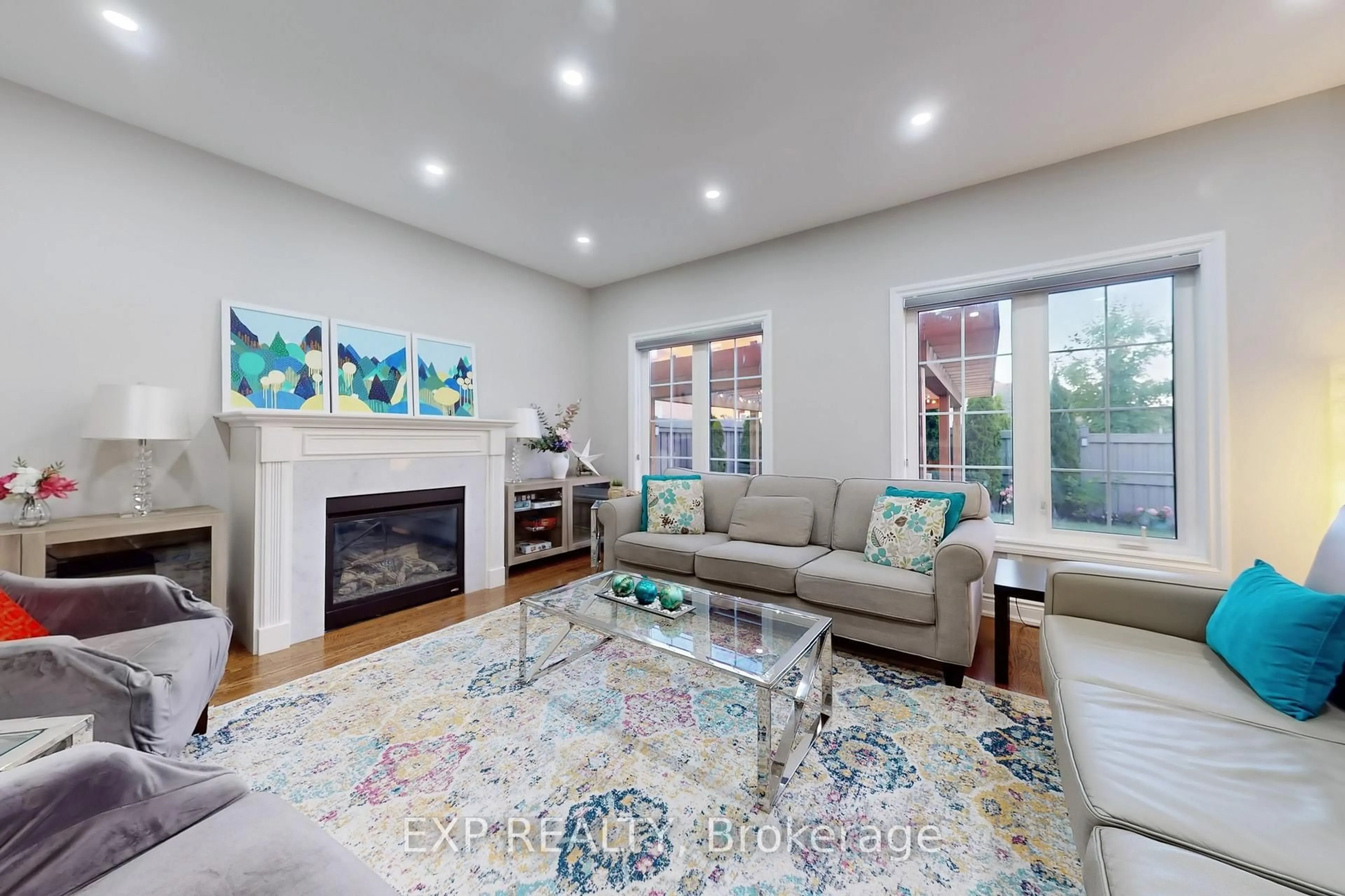 Living room with furniture, unknown for 28 Red Ash Crt, Brampton Ontario L6X 4N8