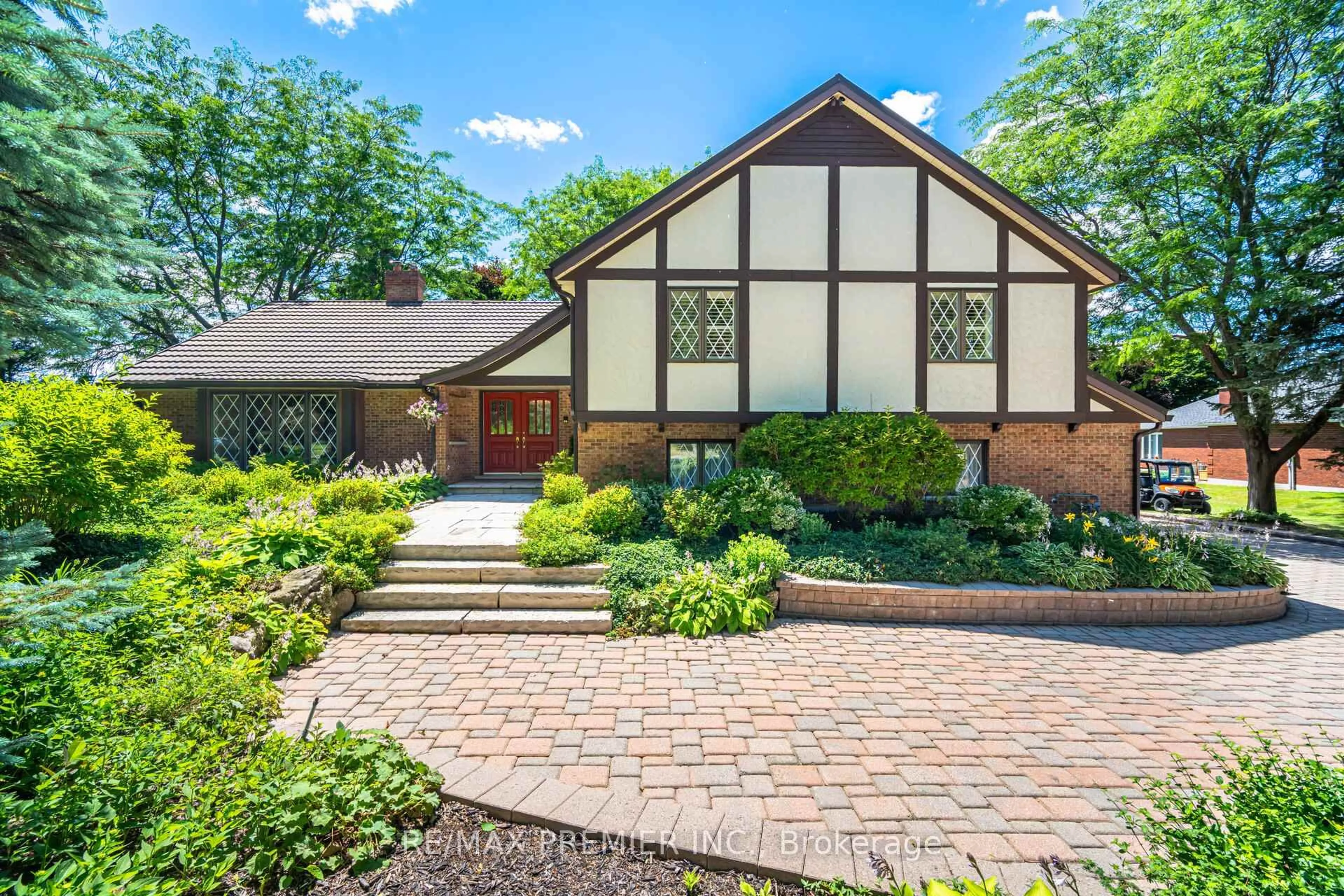 Home with brick exterior material, street for 18 Ingleview Dr, Caledon Ontario L7C 1P3