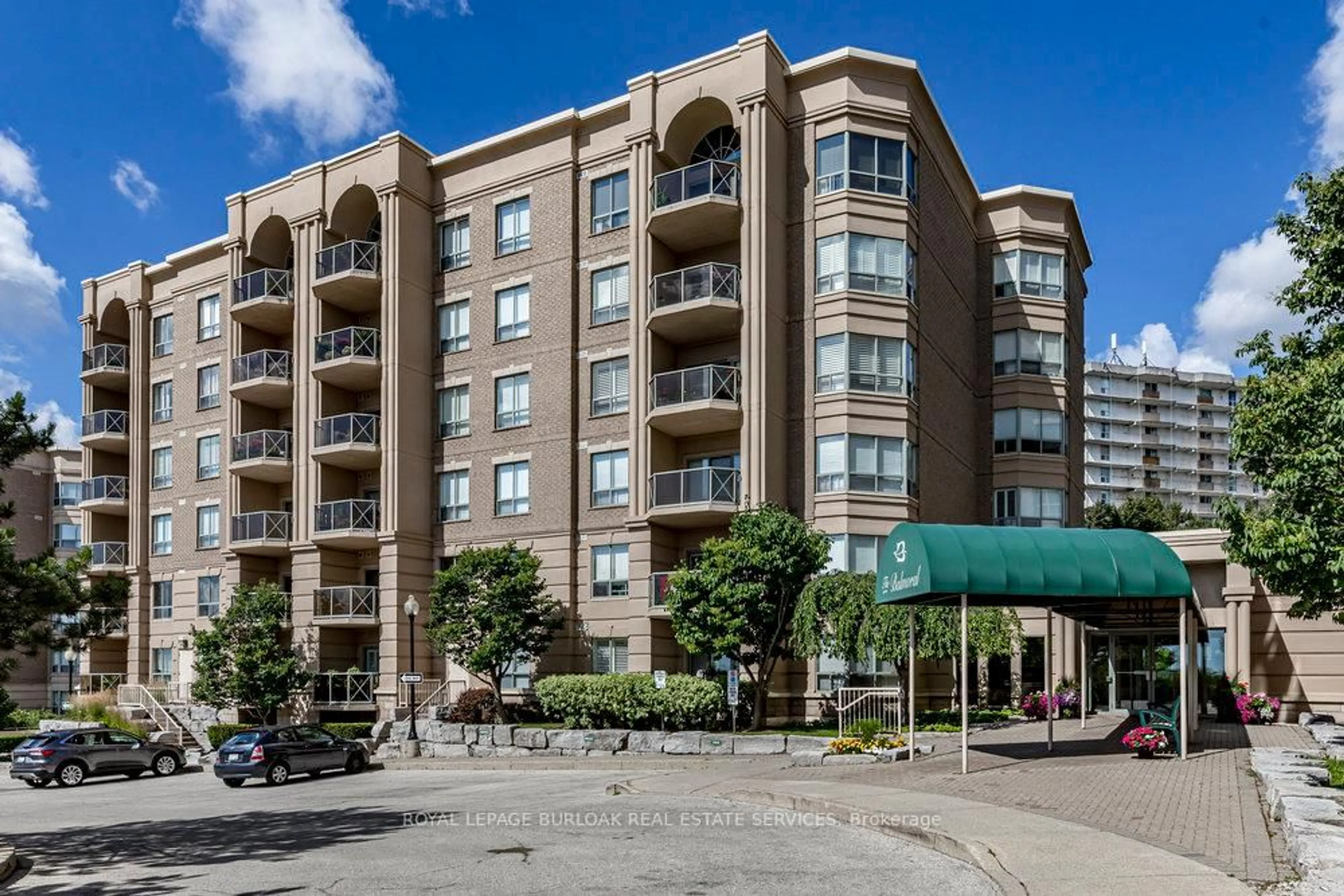 Patio, building for 2075 Amherst Heights Dr #212, Burlington Ontario L7P 5B8