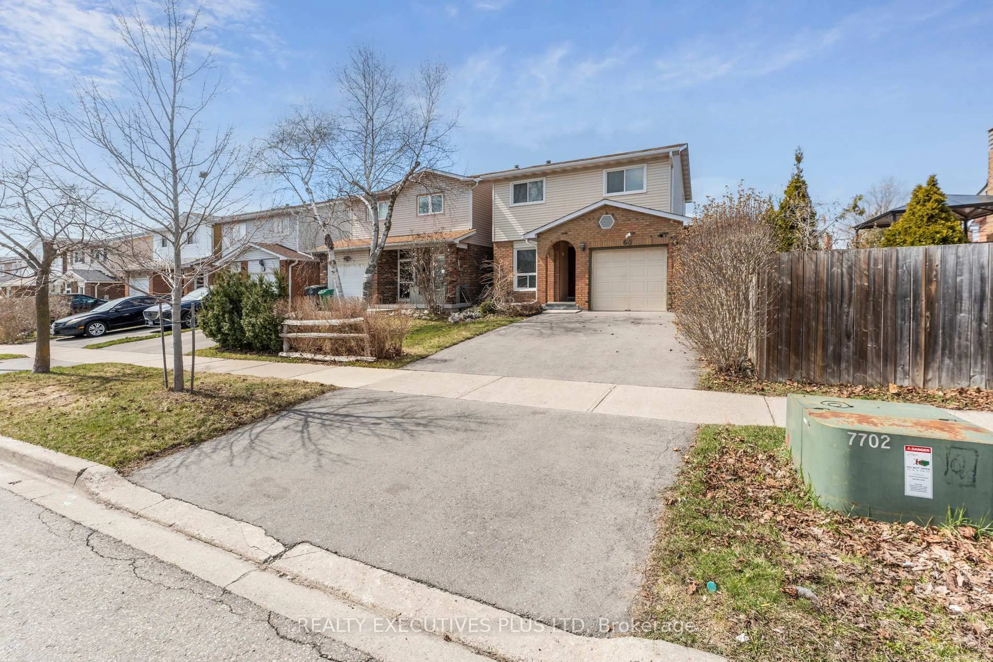 A pic from outside/outdoor area/front of a property/back of a property/a pic from drone, street for 60 Pluto Dr, Brampton Ontario L6V 3W5