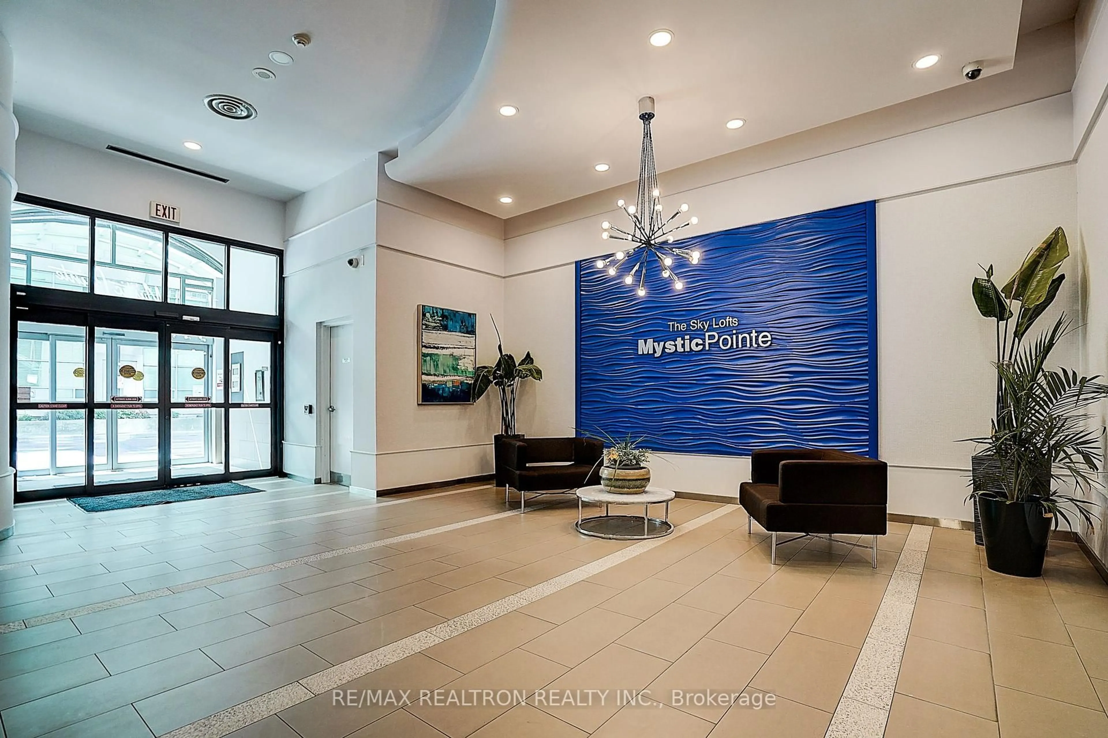 Lobby for 250 Manitoba St #PH 802, Toronto Ontario M8Y 4G8