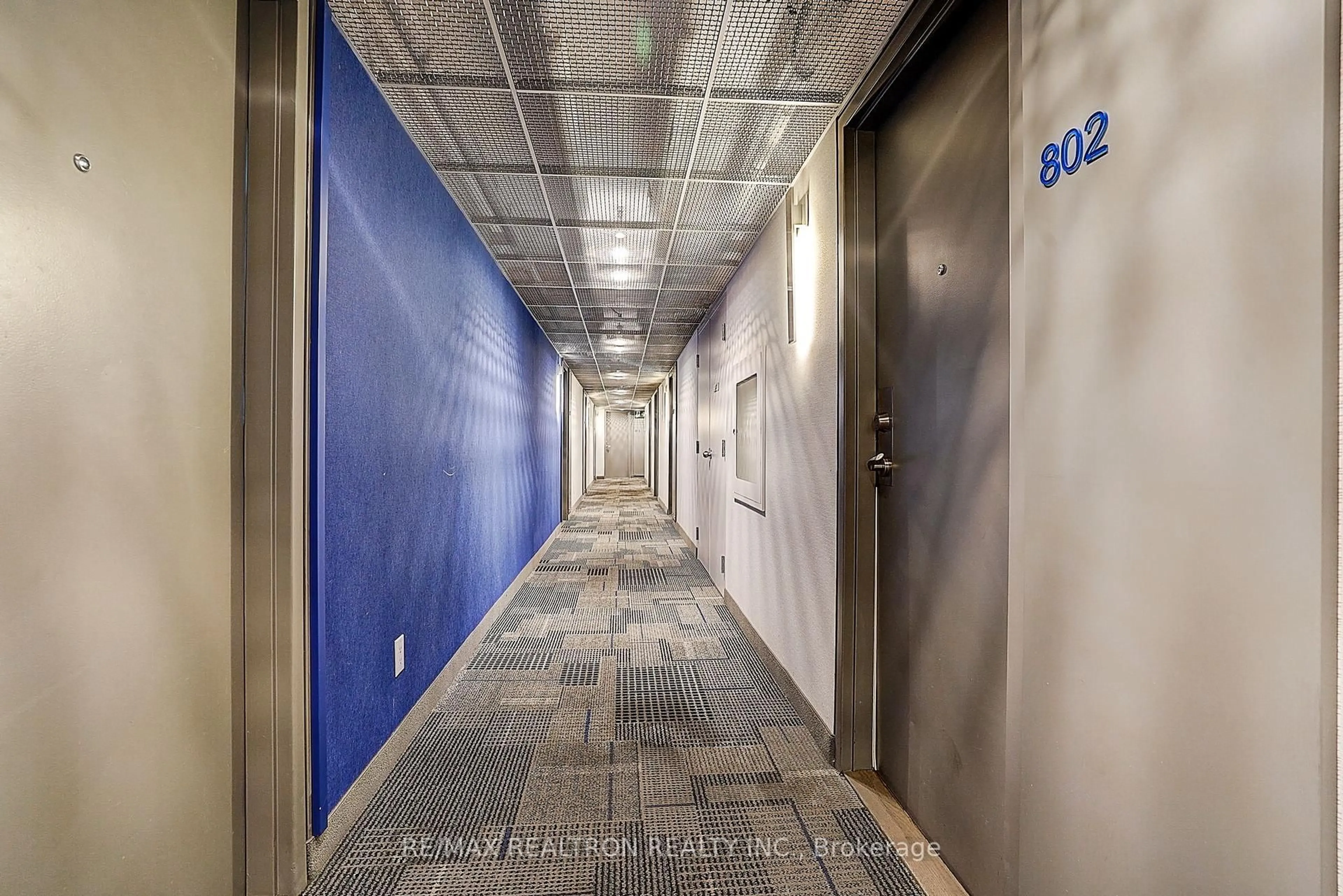 Indoor foyer for 250 Manitoba St #PH 802, Toronto Ontario M8Y 4G8