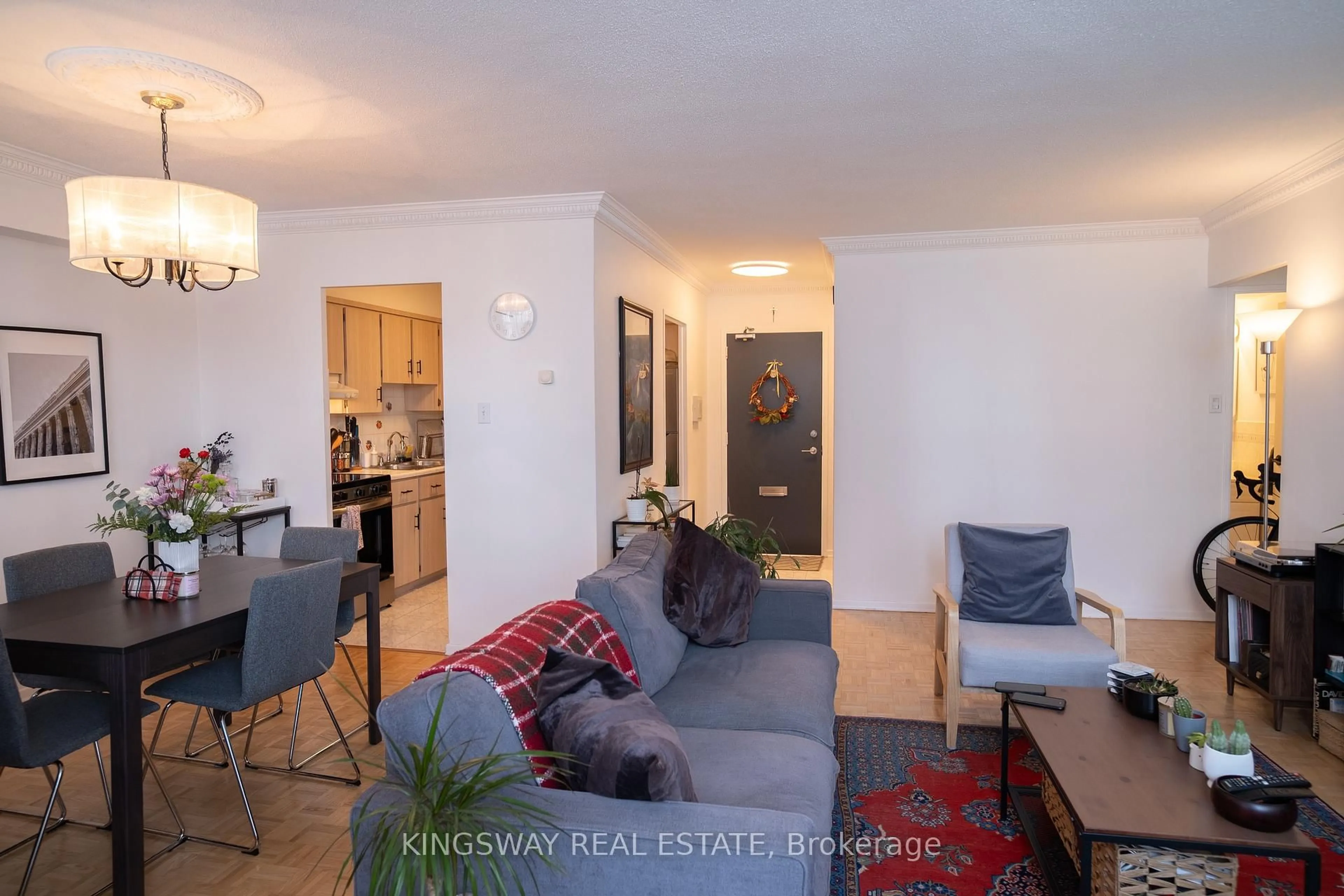 Living room with furniture, wood/laminate floor for 451 The West Mall Dr #518, Toronto Ontario M9C 1G1