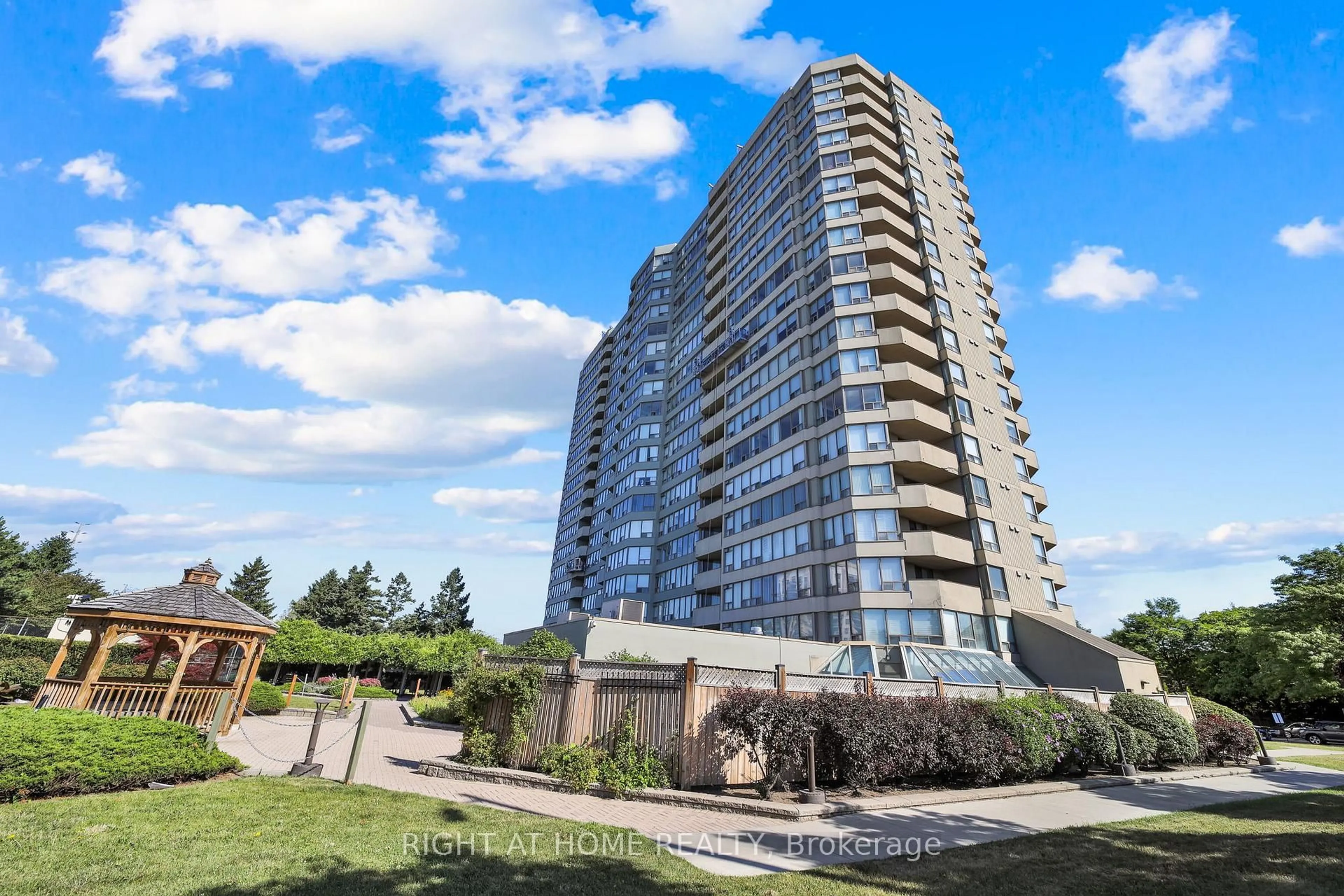 Unknown for 700 Constellation Dr #1805, Mississauga Ontario L5R 3G8