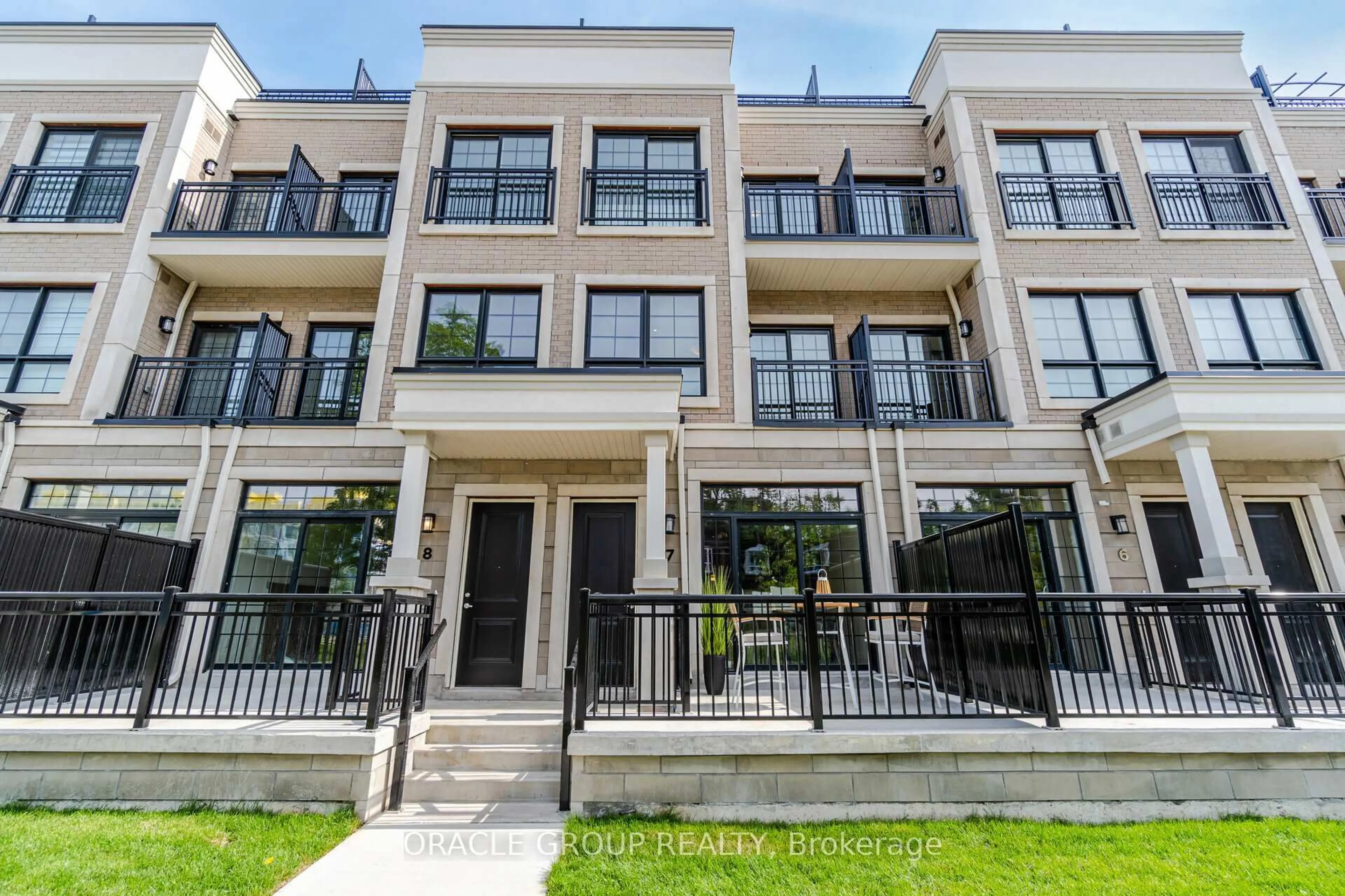 Unknown for 95 Brookfield Rd #TH7, Oakville Ontario L6K 2Y8