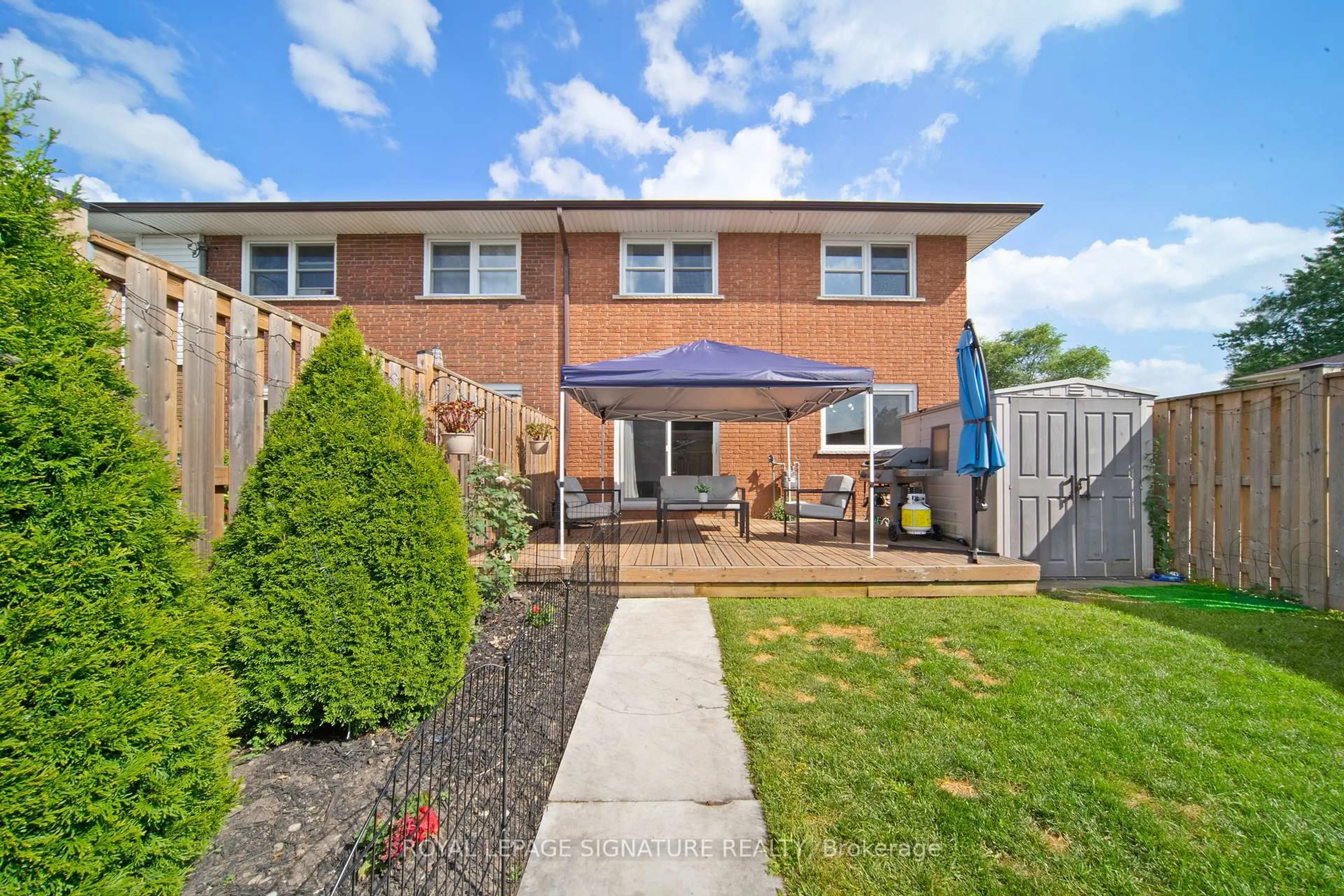 Unknown for 2027 Bluefields Dr #2, Burlington Ontario L7P 1J9