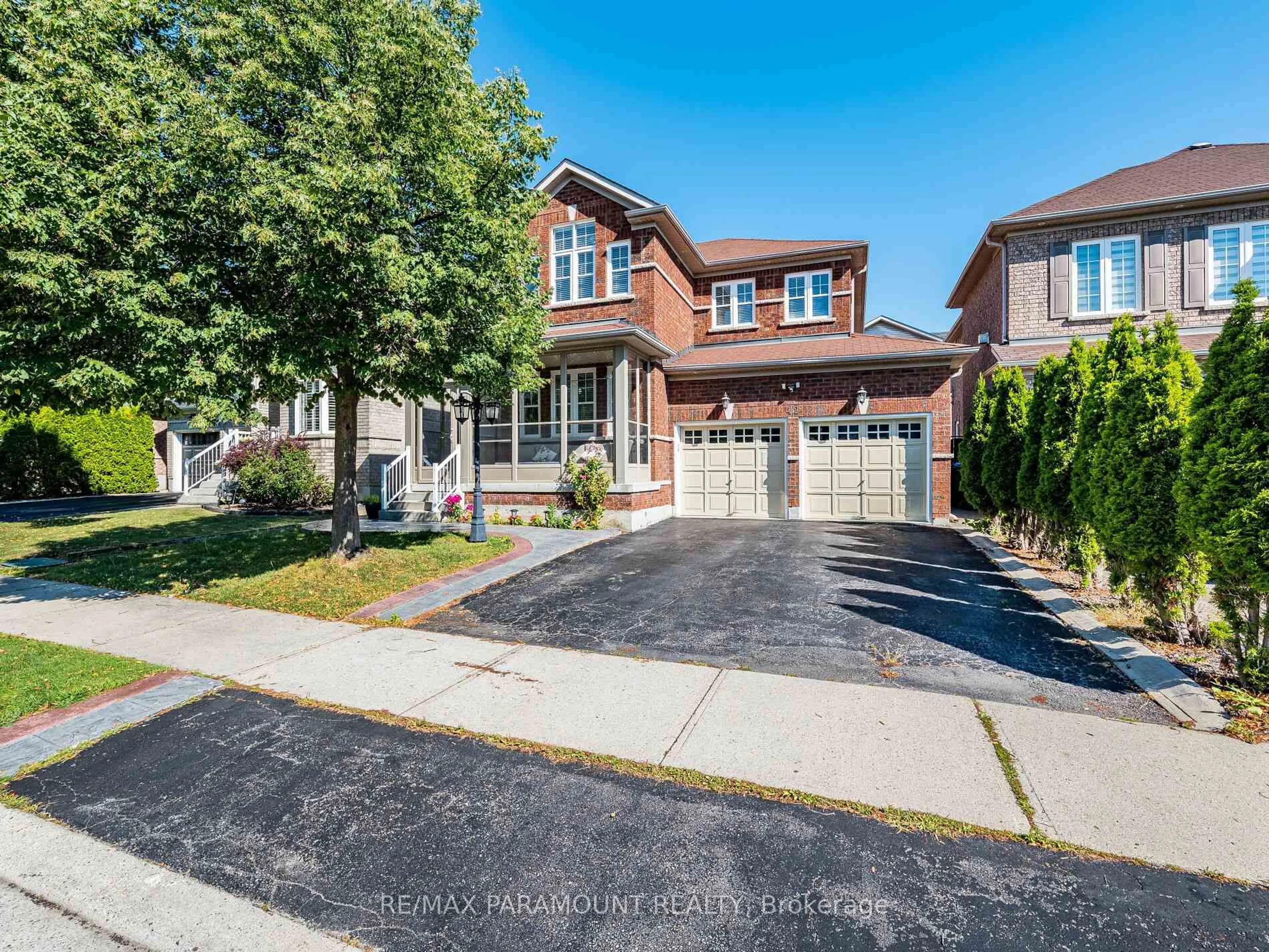 Home with brick exterior material, street for 42 Outlook Ave, Brampton Ontario L6Y 5P1