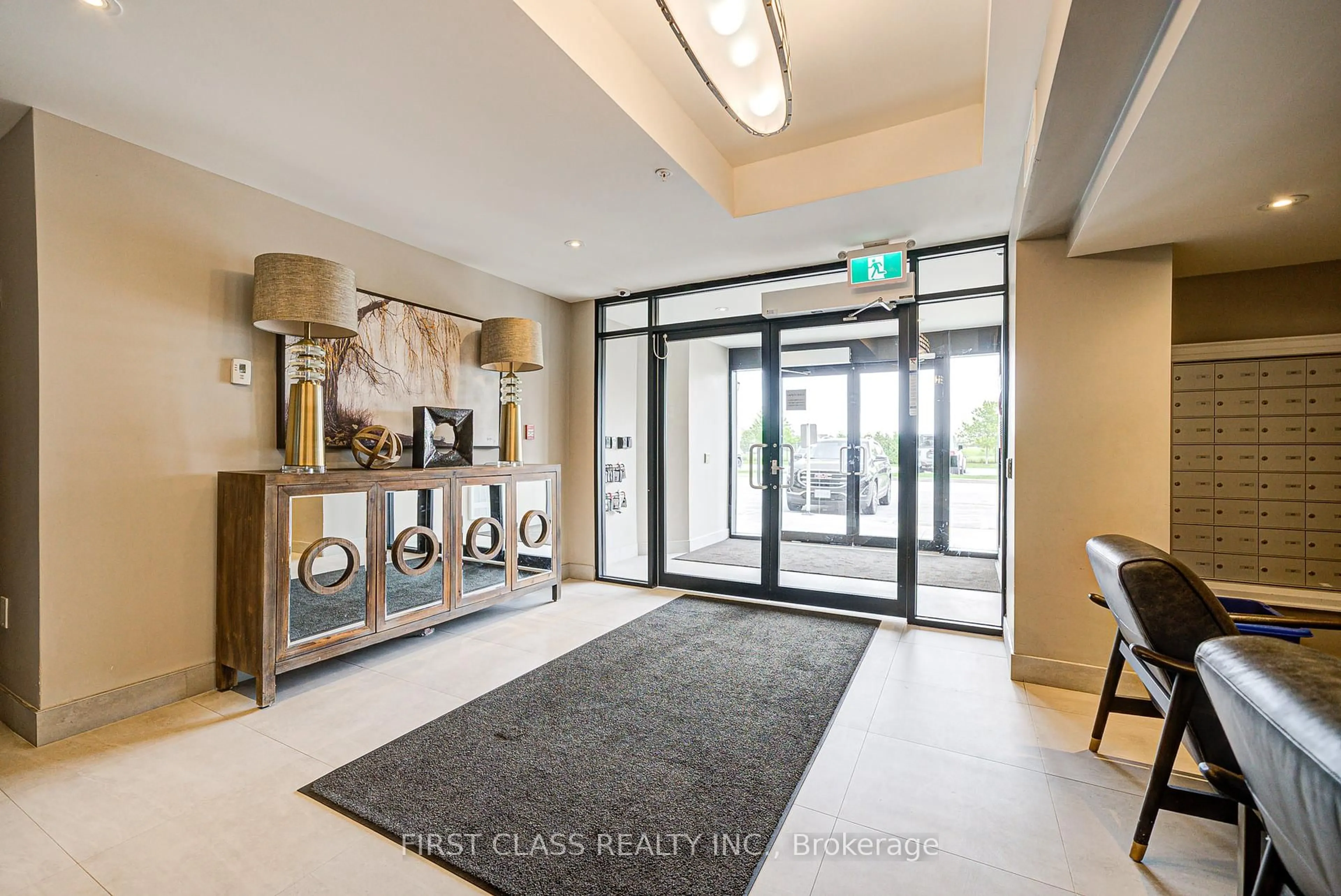 Indoor entryway for 610 Farmstead Dr #610, Milton Ontario L9T 8X5