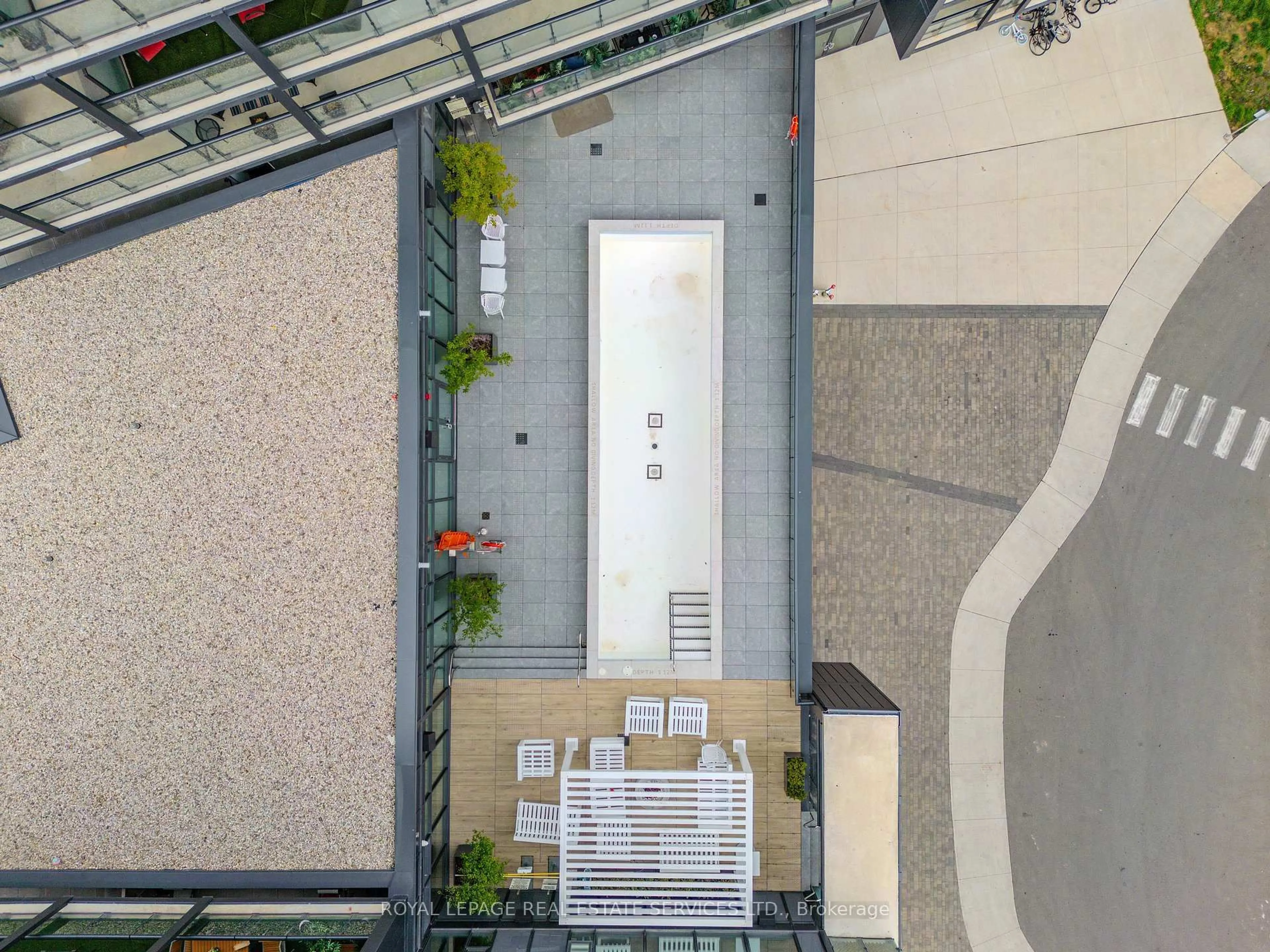 A pic from outside/outdoor area/front of a property/back of a property/a pic from drone, city buildings view from balcony for 3210 Dakota Common #A805, Burlington Ontario L7M 2A8
