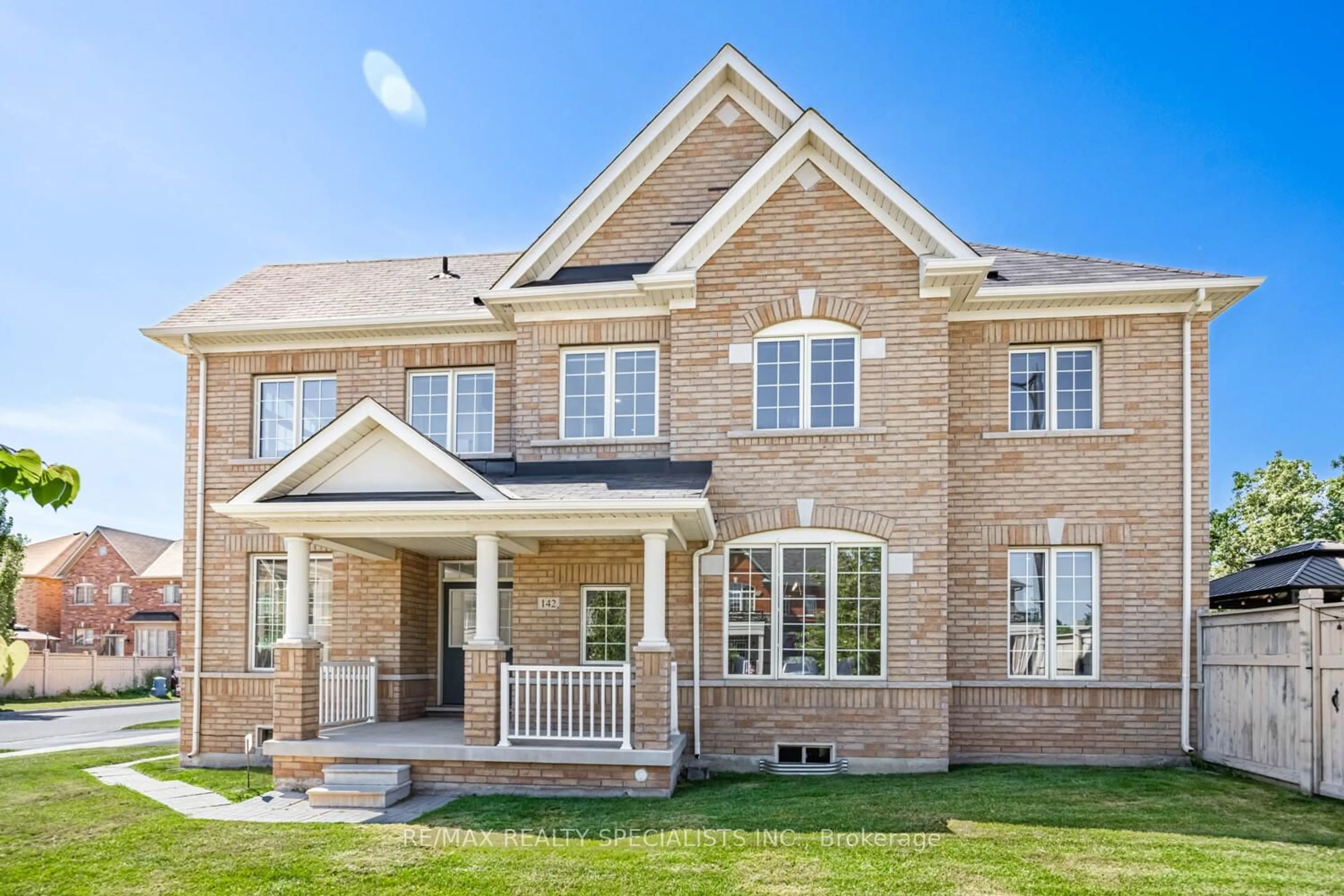 Home with brick exterior material, street for 142 Bonnie Braes Dr, Brampton Ontario L6Y 0W7