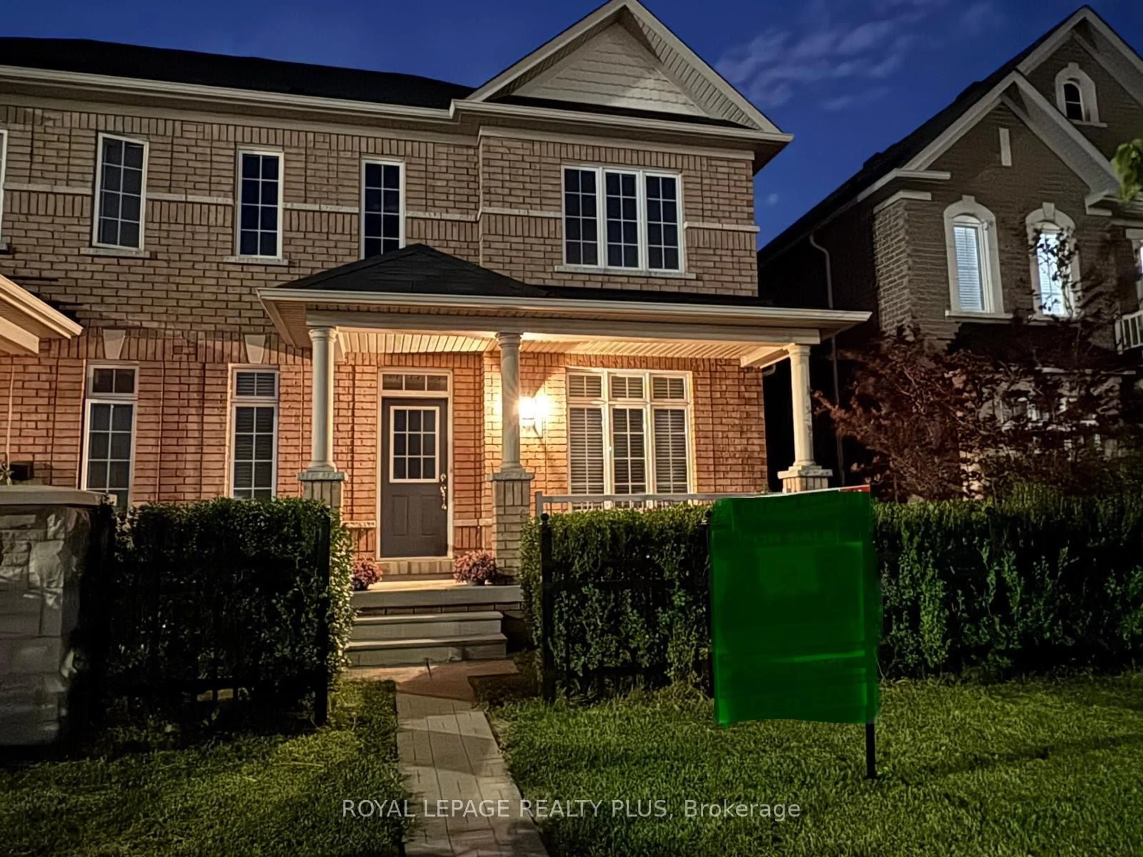 Home with brick exterior material, street for 5371 Tenth Line, Mississauga Ontario L5M 0V7