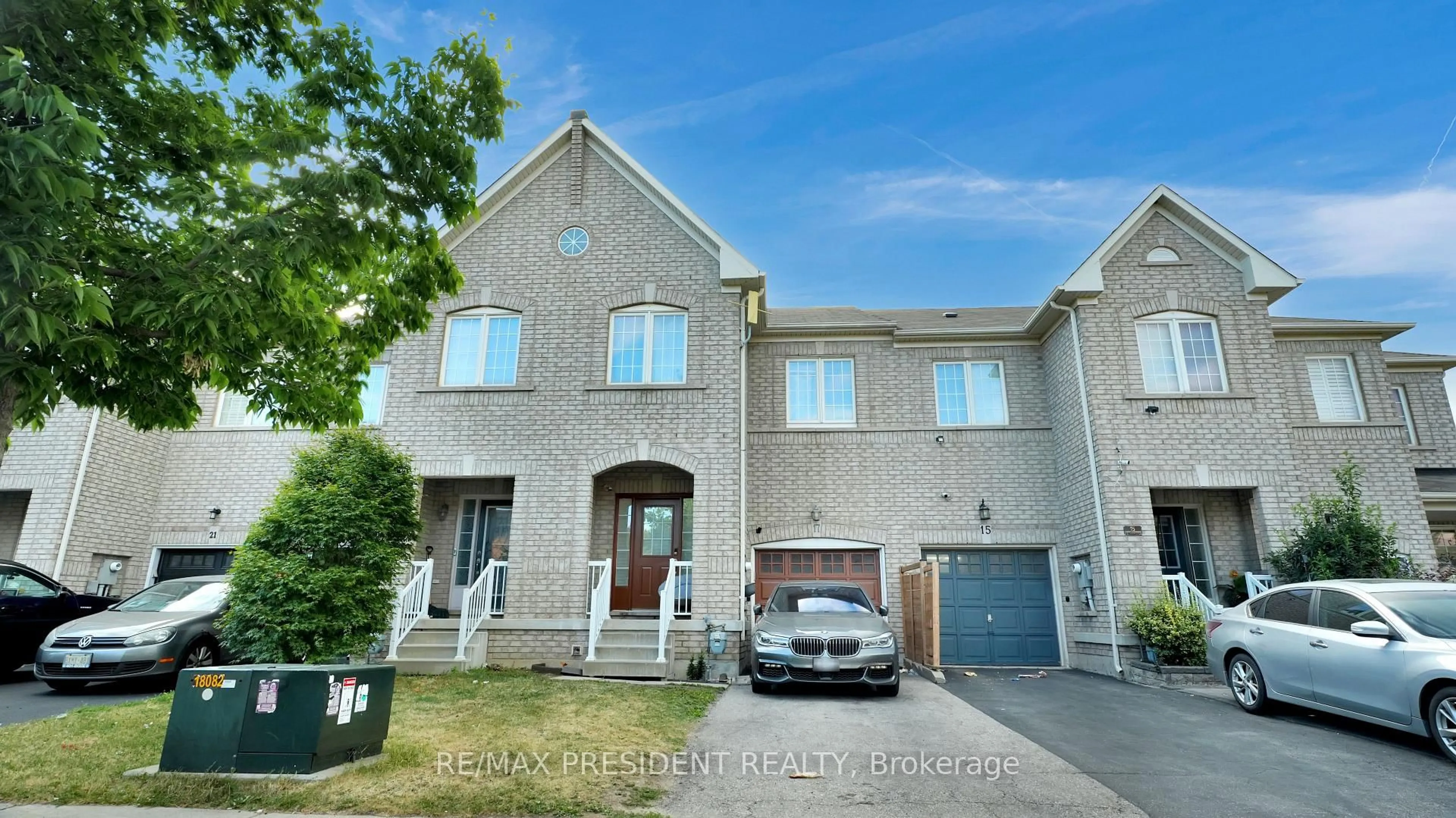Home with brick exterior material, street for 17 Frenchpark Circ, Brampton Ontario L6X 0Y6