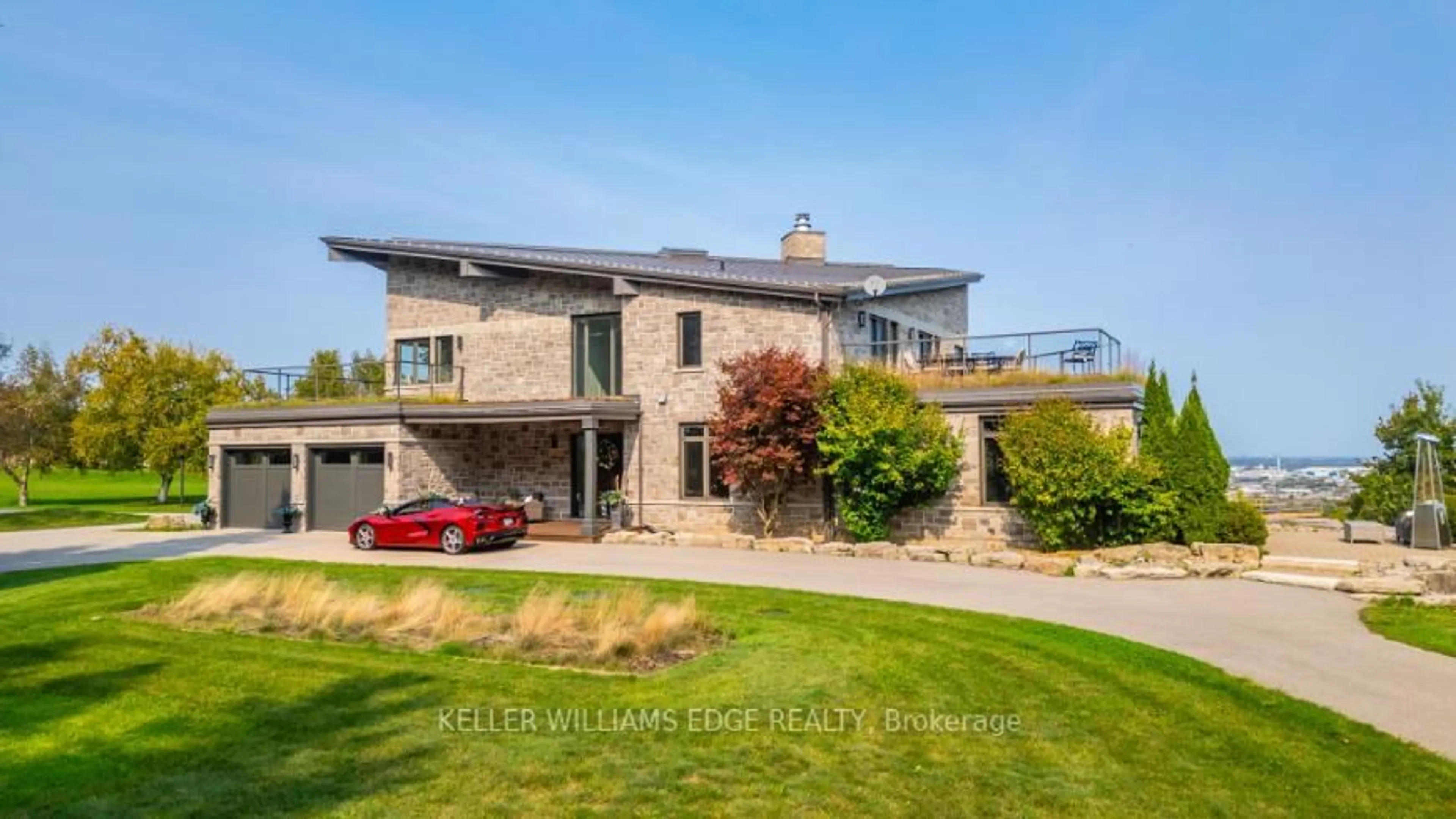 Home with brick exterior material, building for 5500 Steeles Ave, Milton Ontario L9T 2Y1