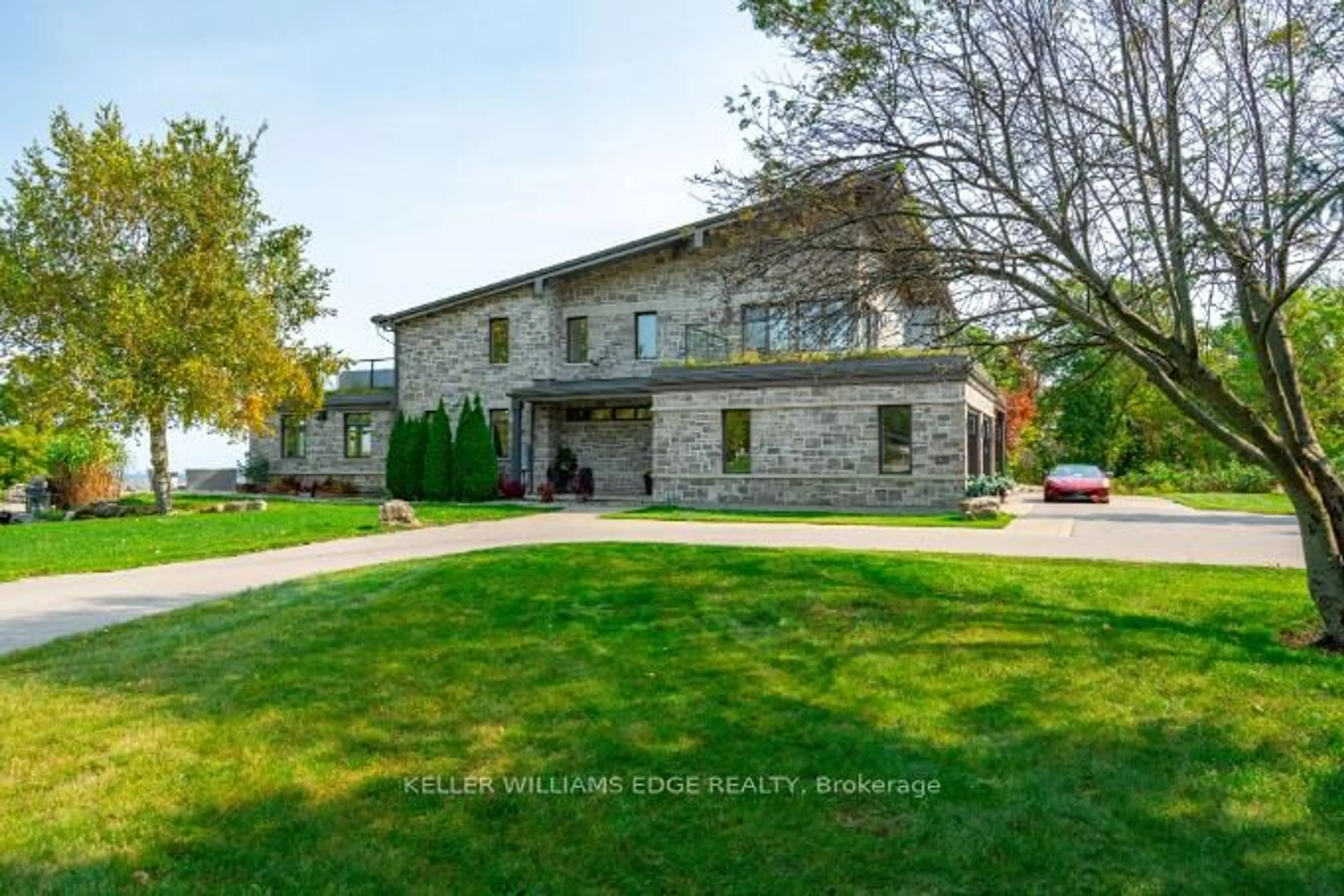 Home with brick exterior material, building for 5500 Steeles Ave, Milton Ontario L9T 2Y1
