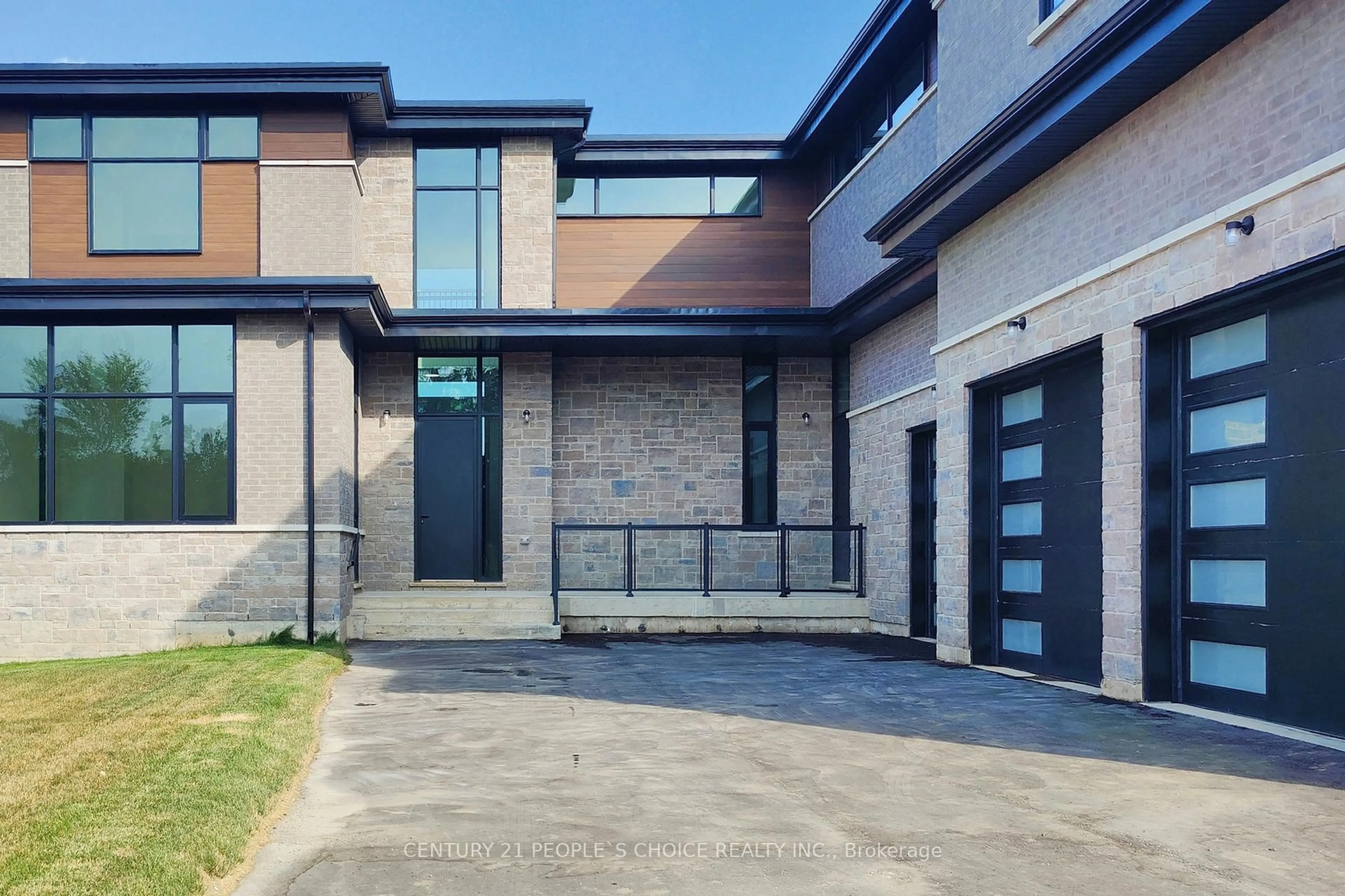 Home with brick exterior material, street for 14 Sugarbush Crt, Halton Hills Ontario L7G 4S7