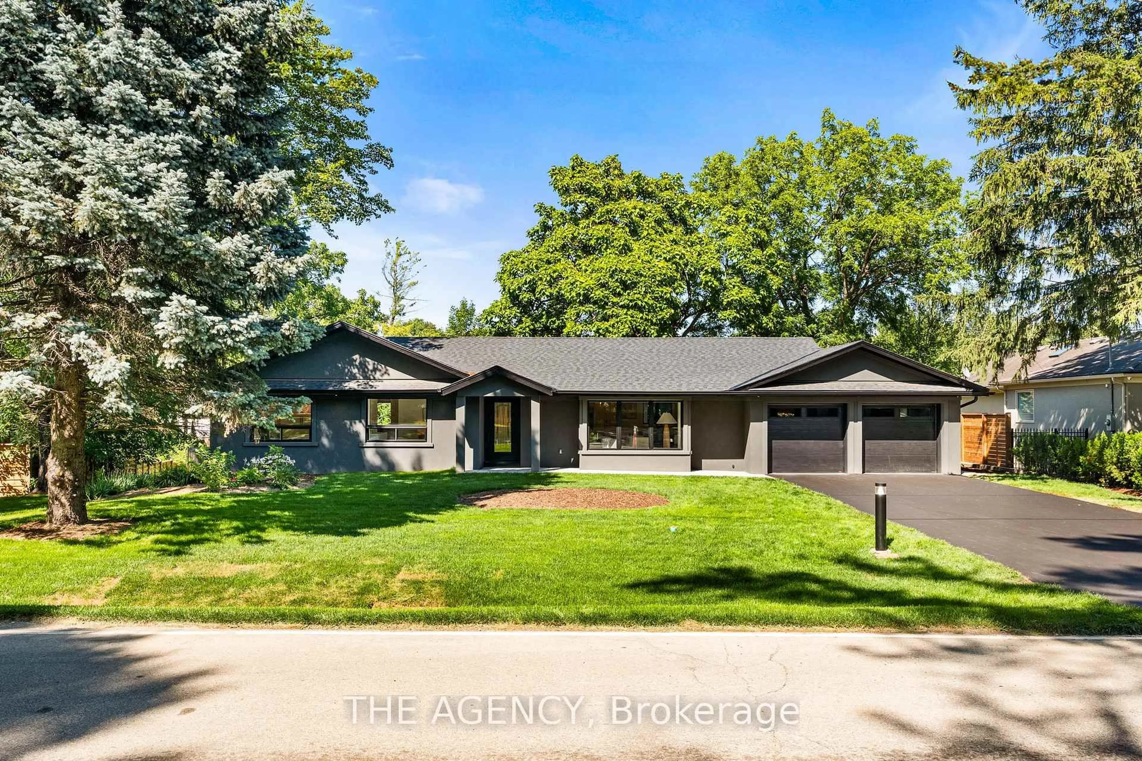 Unknown for 201 Trelawn Ave, Oakville Ontario L6J 4R3