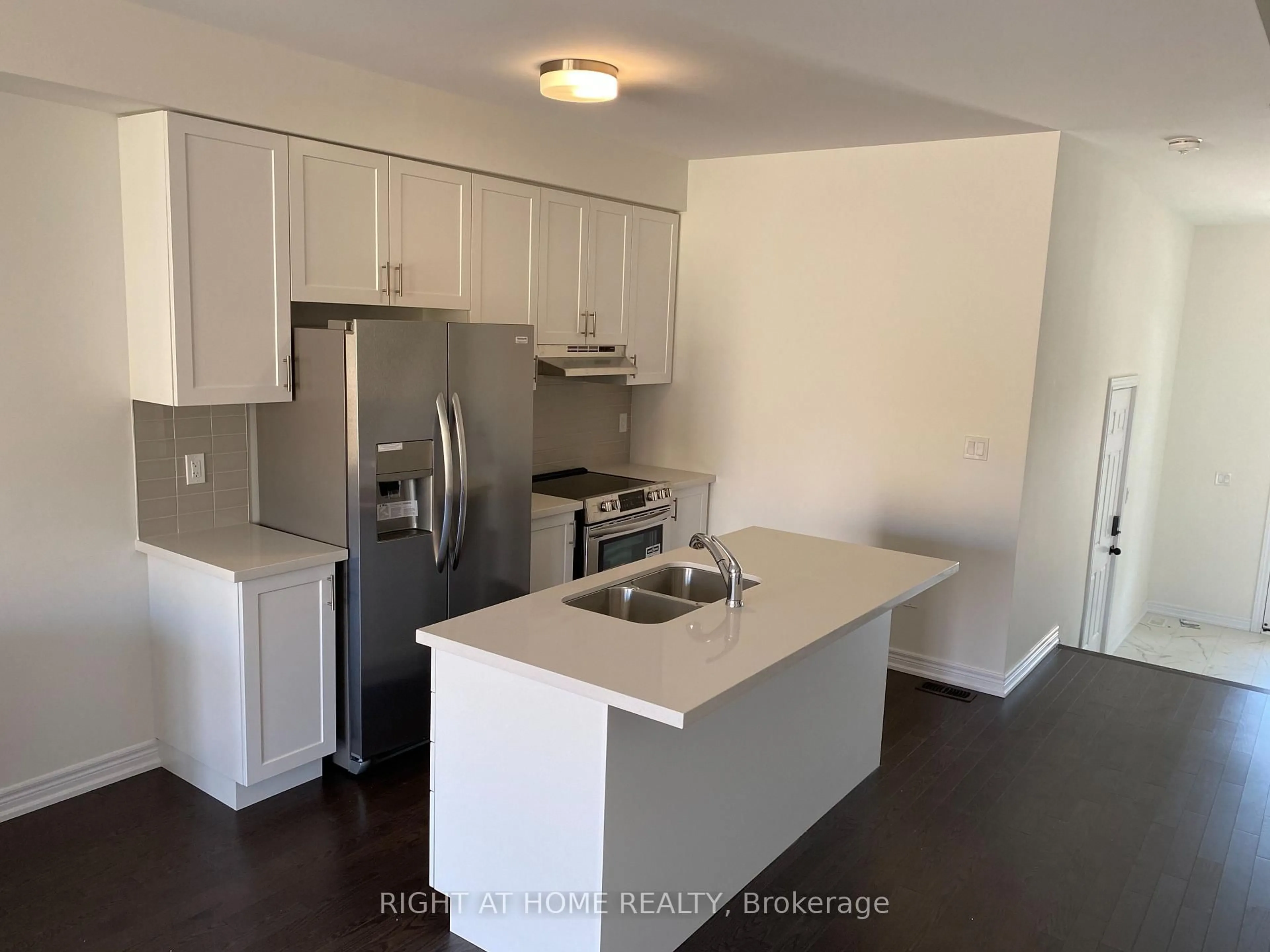 Unknown for 1323 Chee Chee Landing, Milton Ontario L9E 1L3