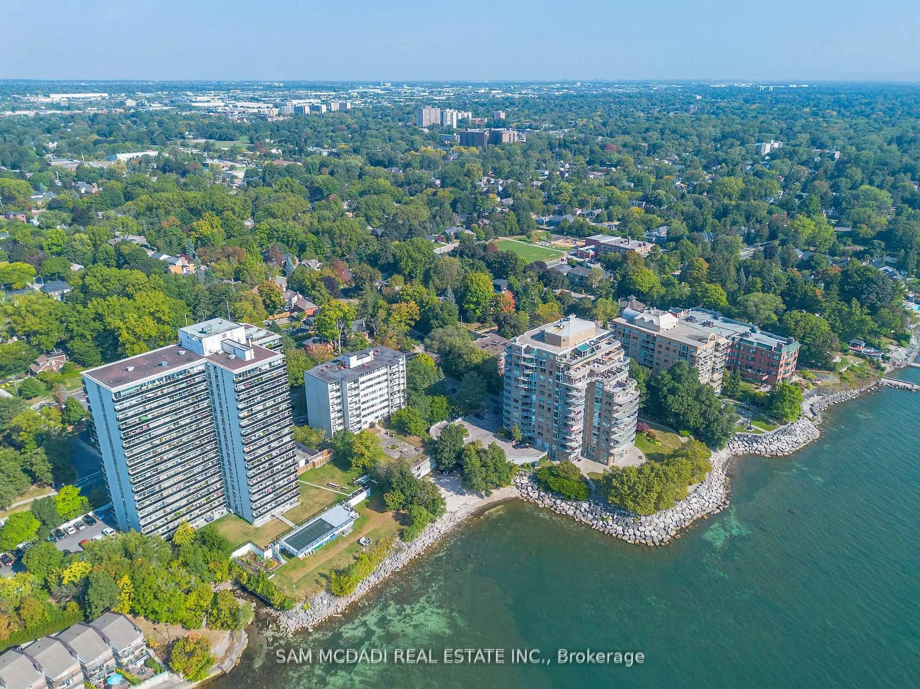 A pic from outside/outdoor area/front of a property/back of a property/a pic from drone, water/lake/river/ocean view for 2177 Lakeshore Rd, Burlington Ontario L7R 1A5