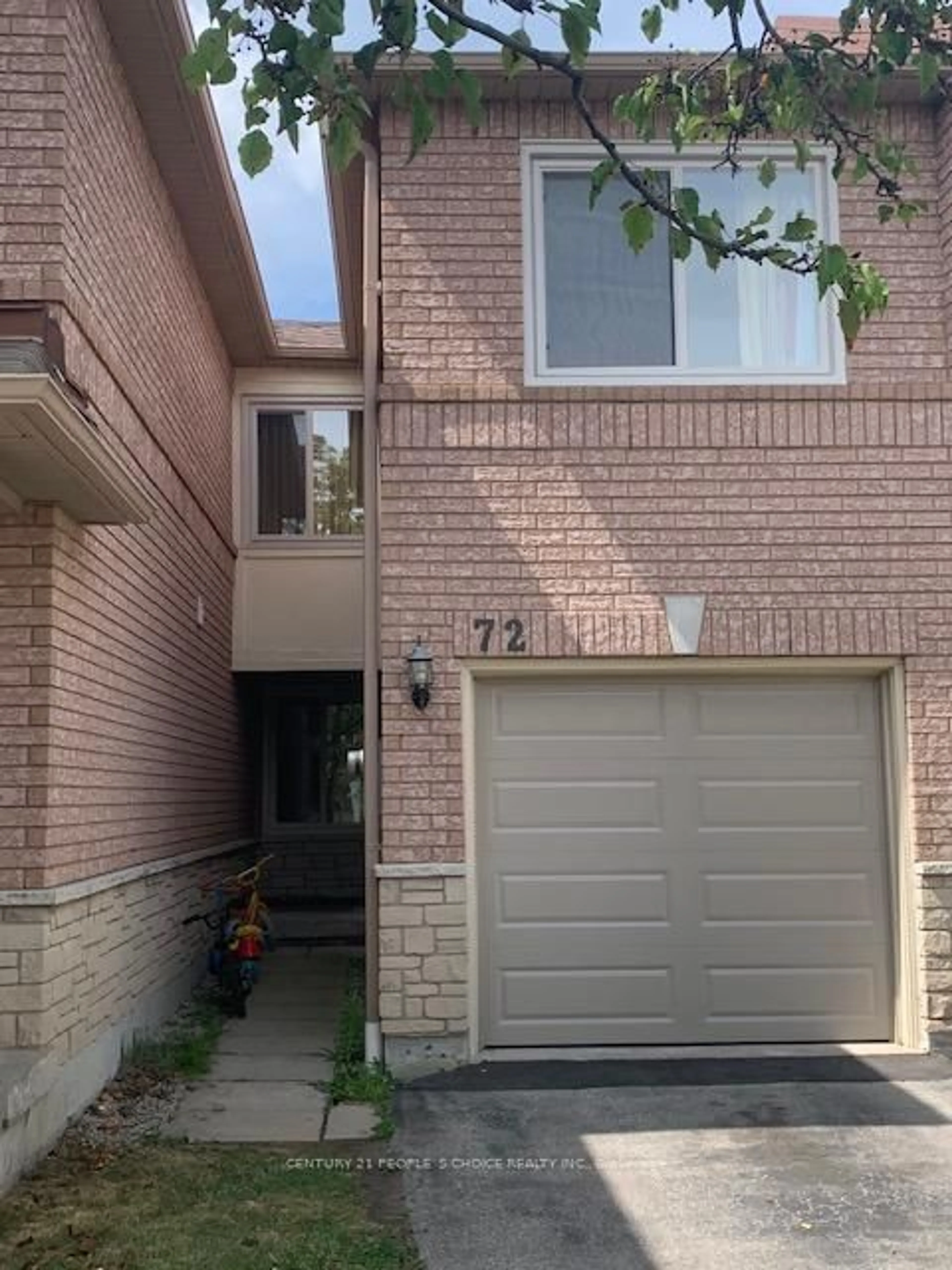 Home with brick exterior material, street for 5420 Fallingbrook Dr #72, Mississauga Ontario L5V 2H6