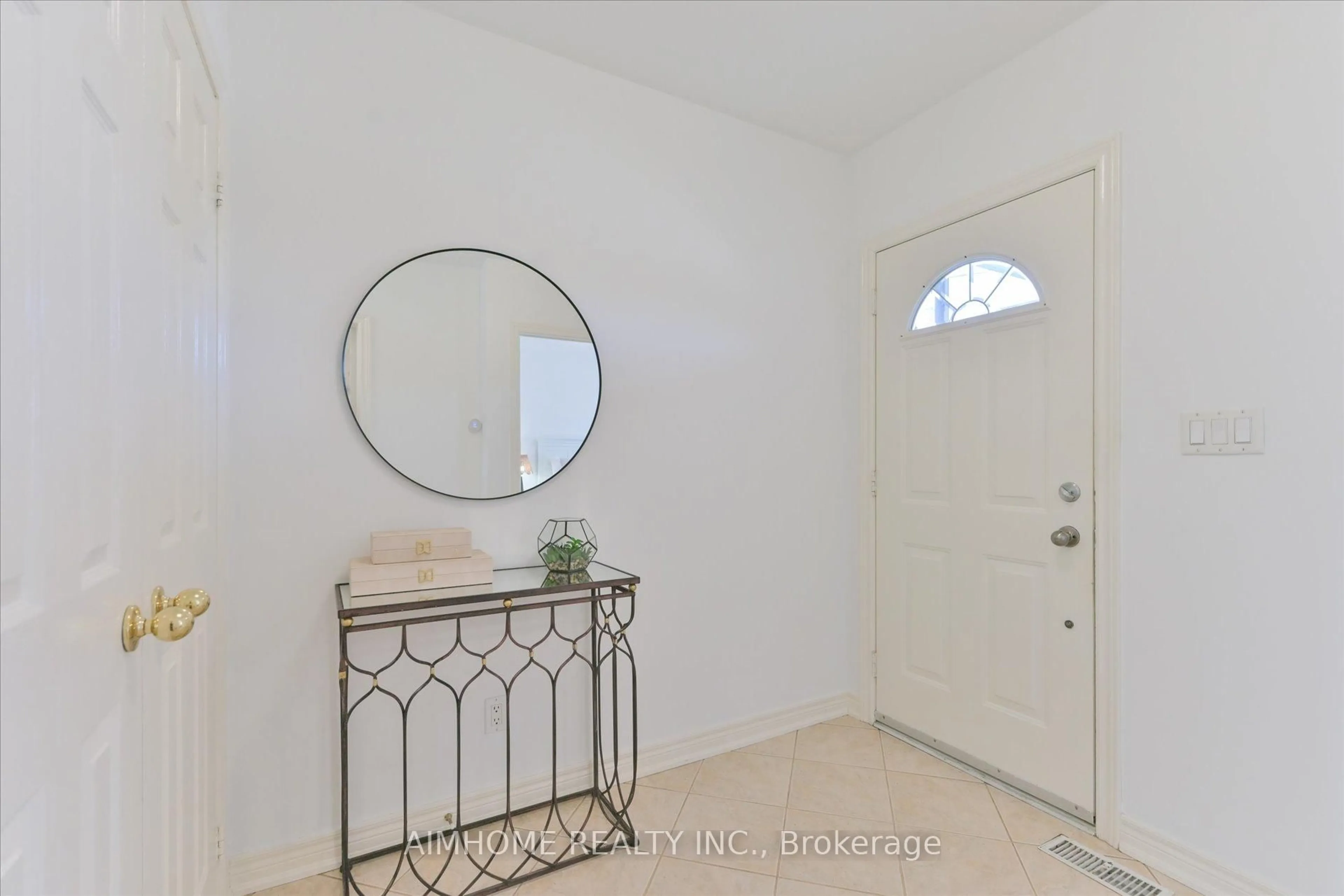 Indoor entryway for 382 Blackthorn Ave, Toronto Ontario M6M 3B9