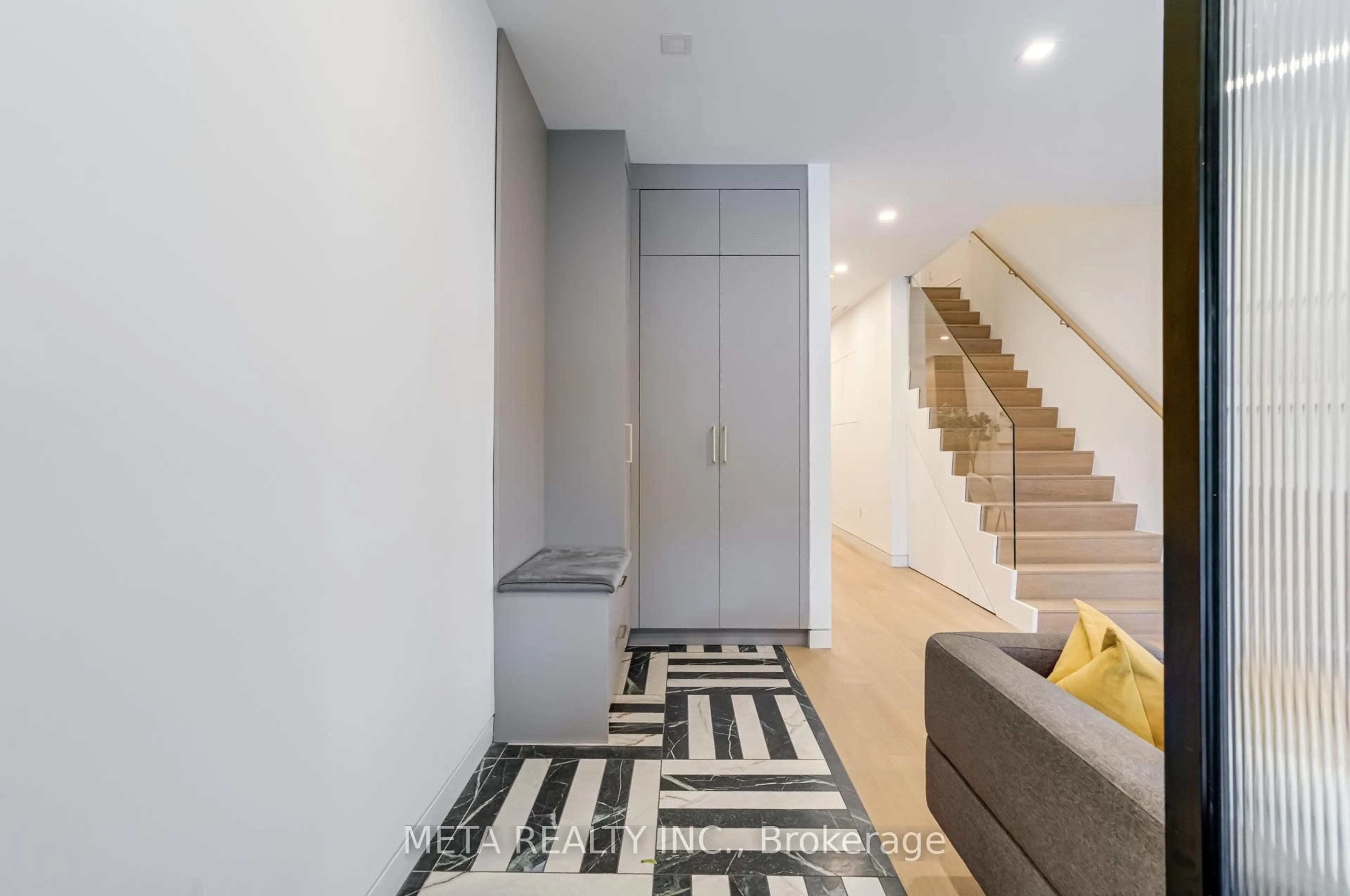 Indoor foyer for 343 Indian Grve, Toronto Ontario M6P 2H6