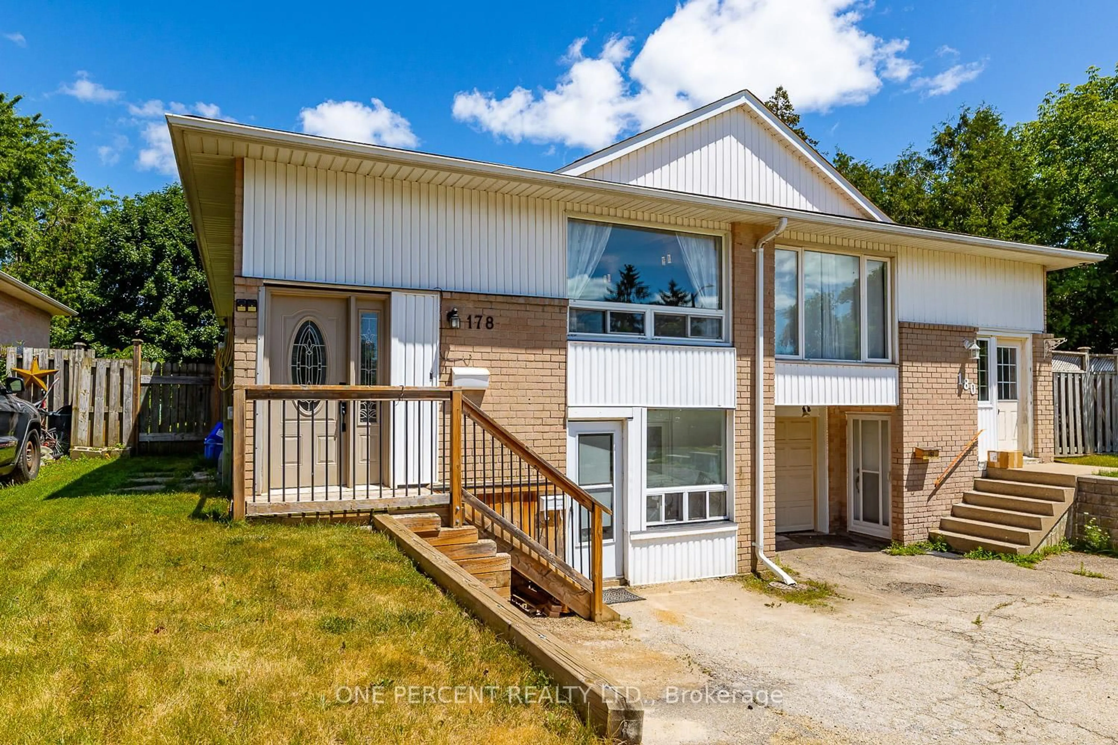 Home with vinyl exterior material, unknown for 178 Burbank Cres, Orangeville Ontario L9W 3H8