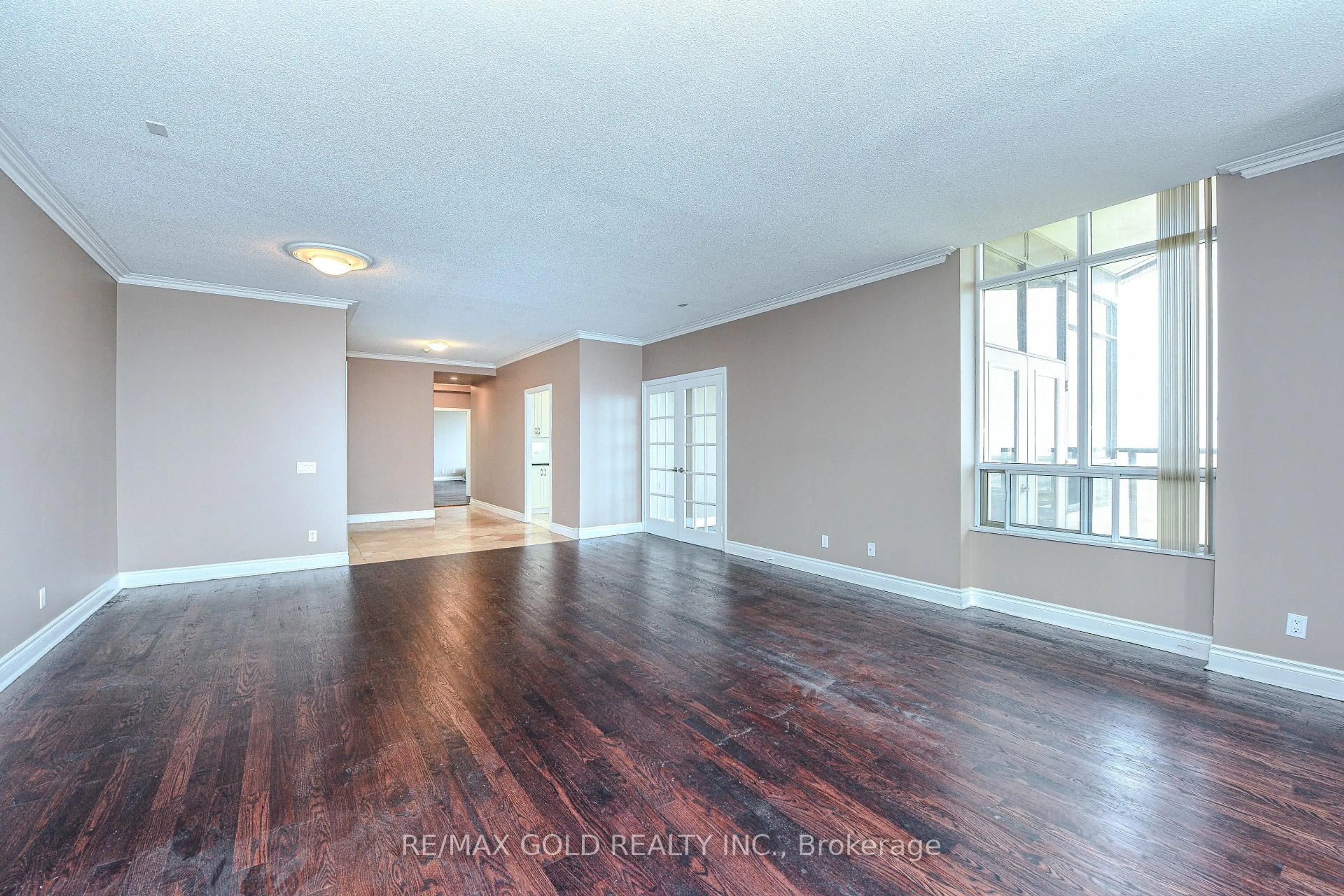 A pic of a room for 35 Kingsbridge Garden Circ #3205, Mississauga Ontario L5R 3Z5