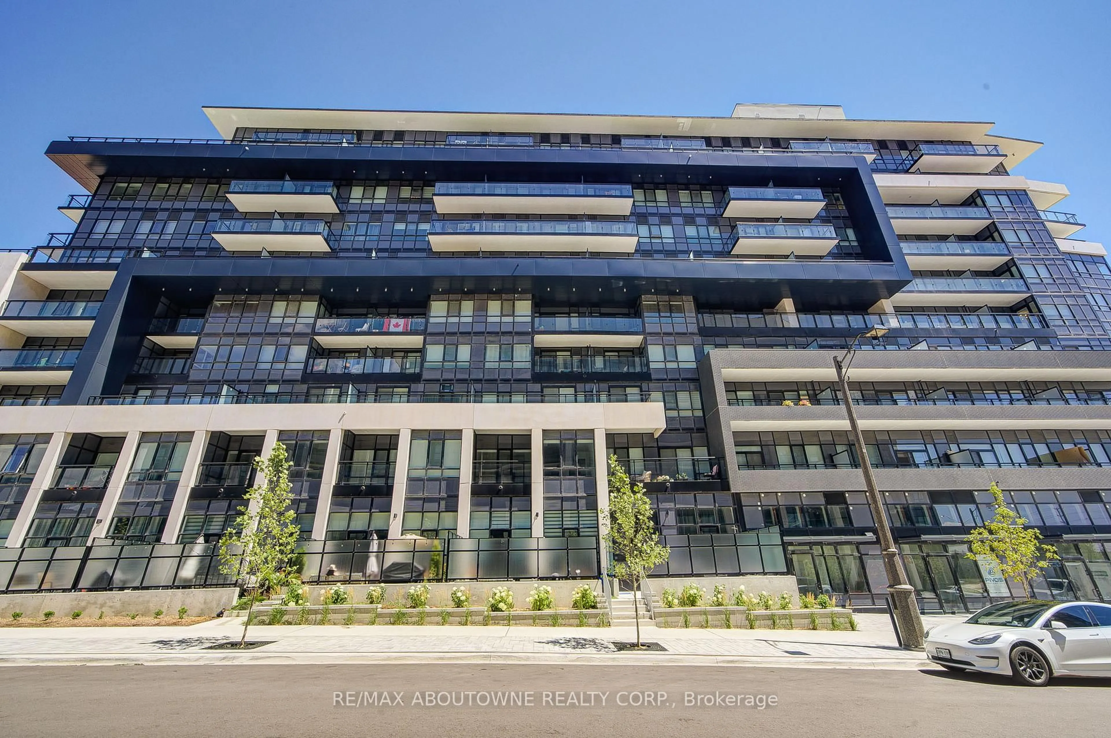 Unknown for 395 Dundas St #234, Oakville Ontario L6M 5R8