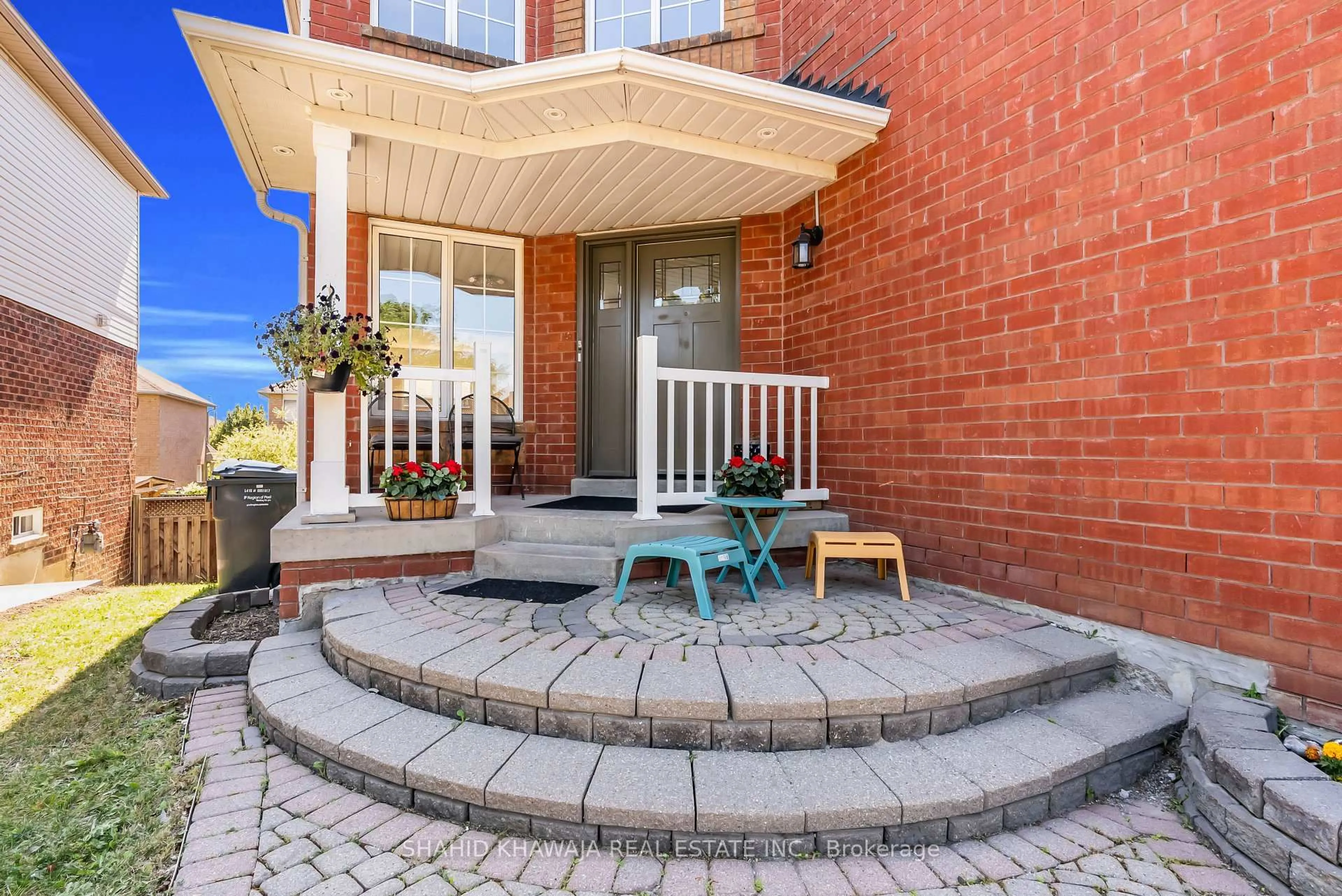 Patio, street for 5550 Bollington Dr, Mississauga Ontario L5V 2H4