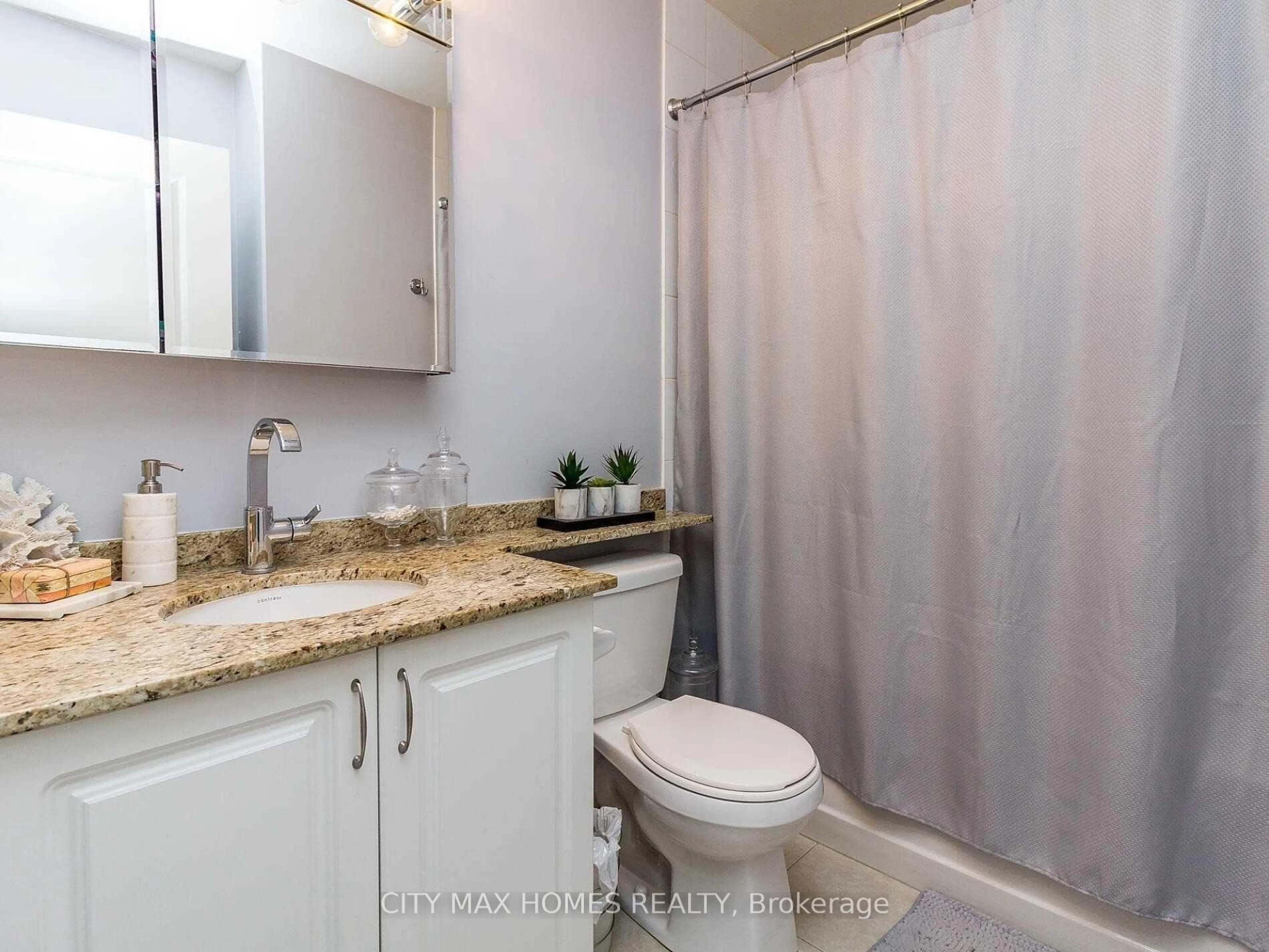Standard bathroom, ceramic/tile floor for 50 Via Rosedale Way #116, Brampton Ontario L6R 3Z7