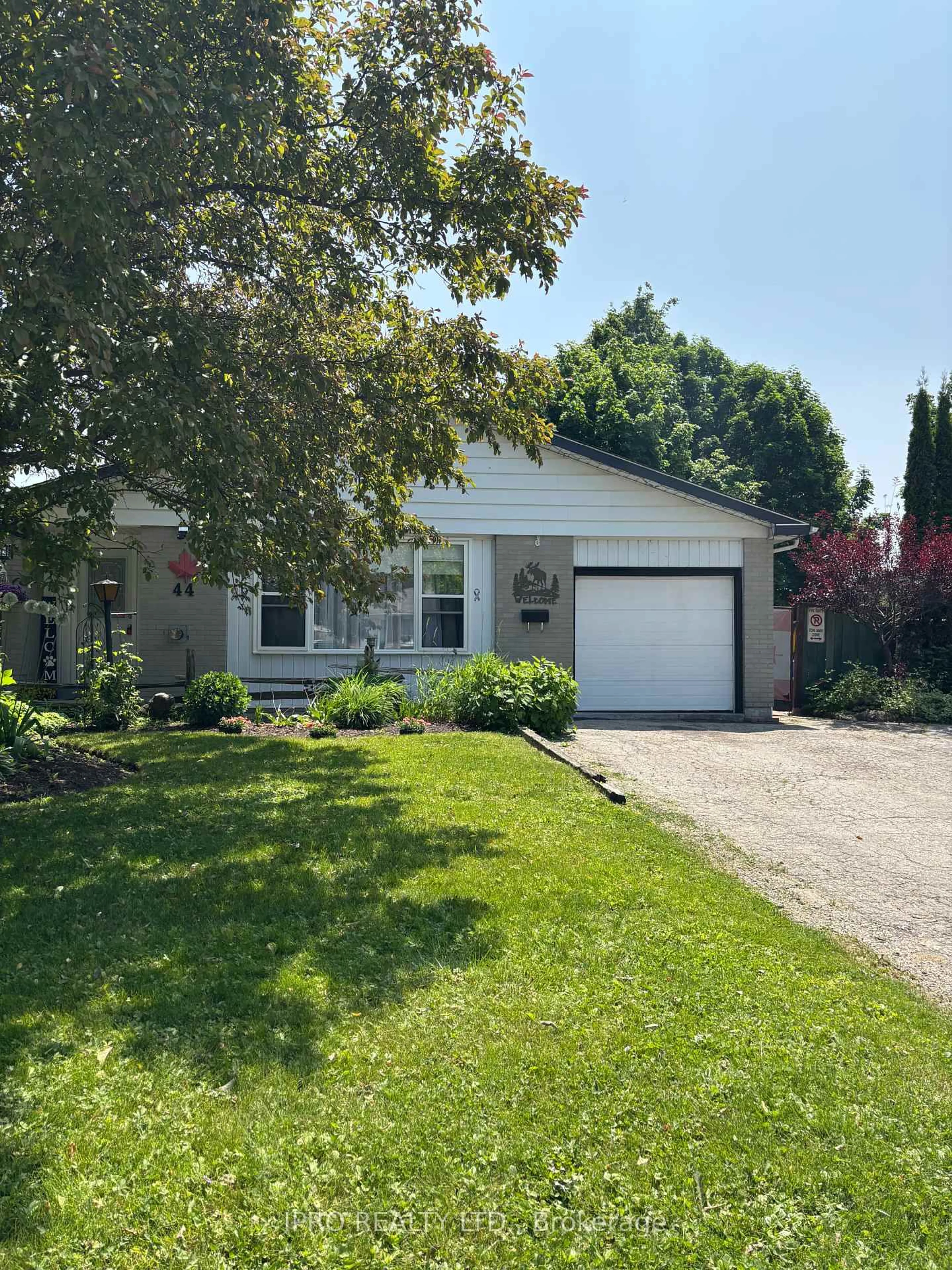 Unknown for 44 Madison Ave, Orangeville Ontario L9W 1S3